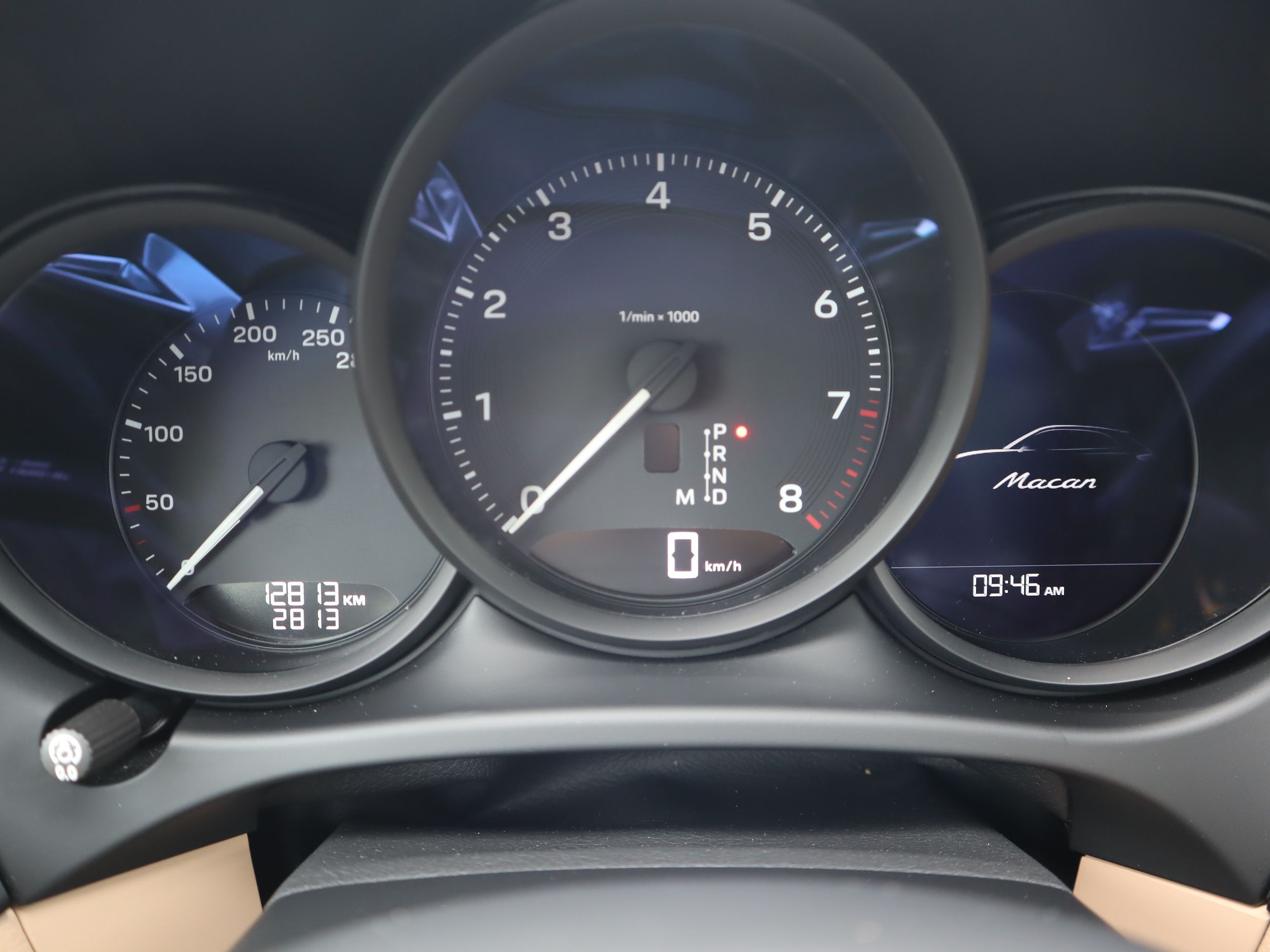 2023 Porsche Macan in Vancouver, British Columbia