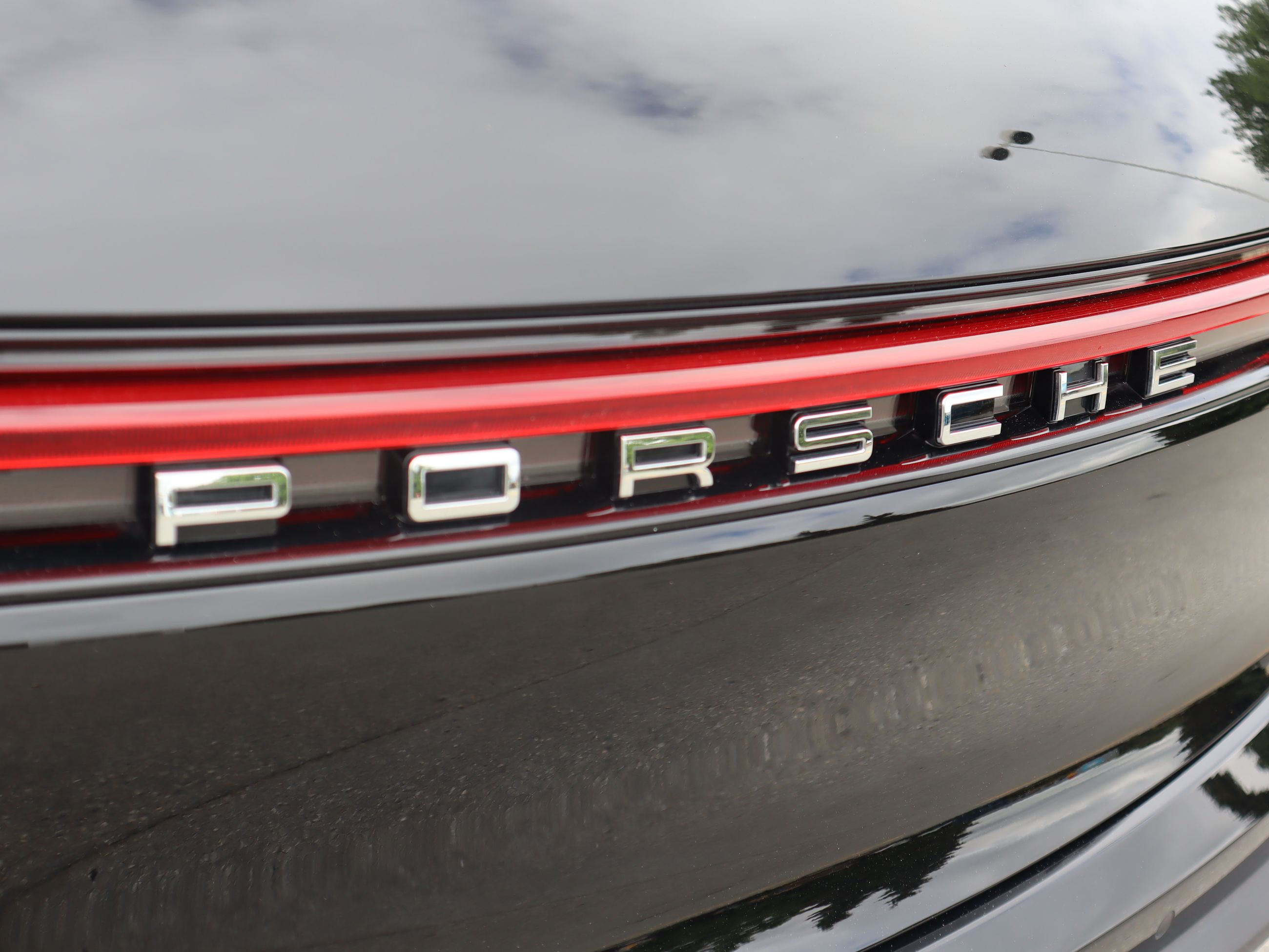 2023 Porsche Macan in Vancouver, British Columbia