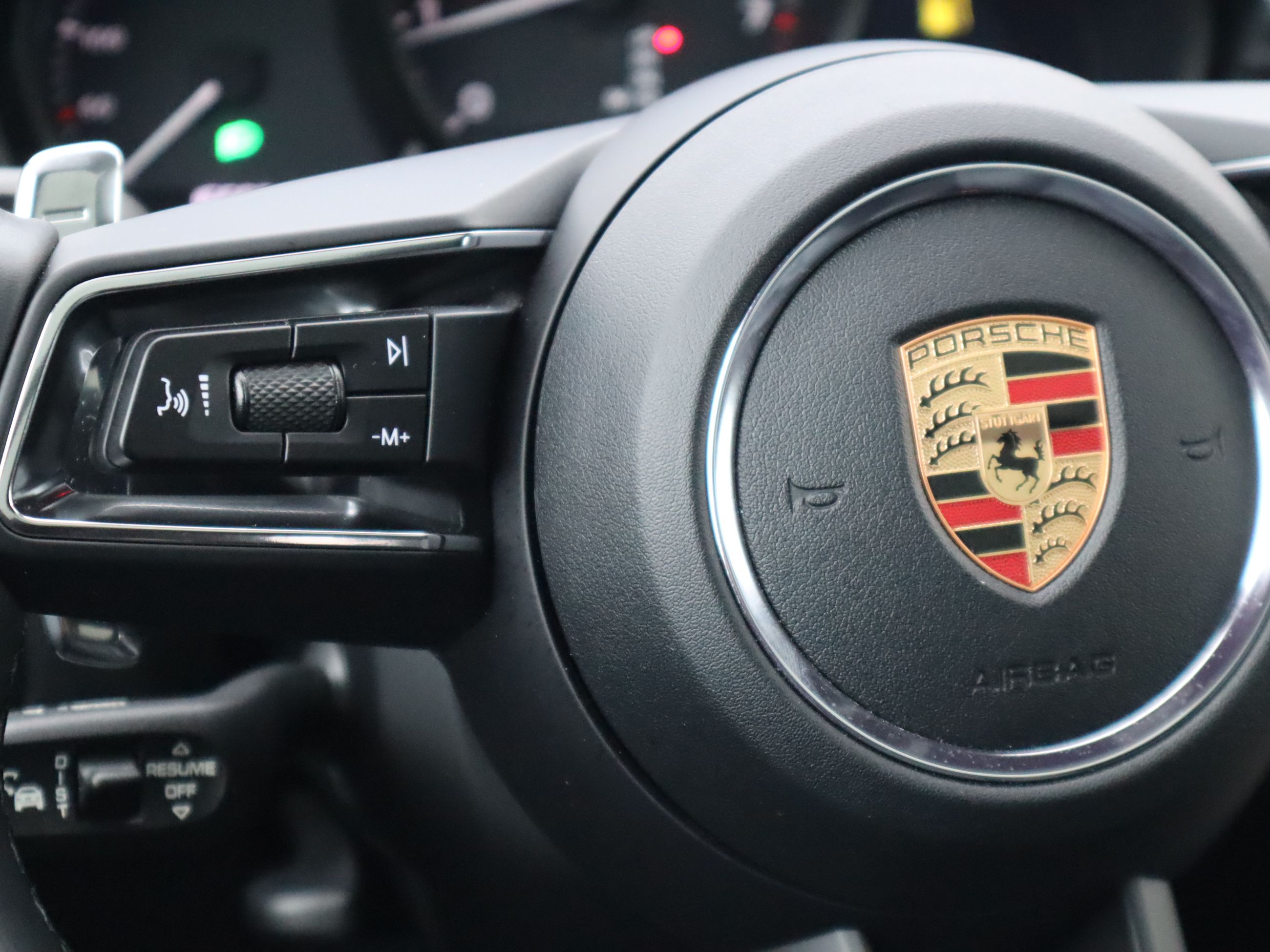 Porsche Macan  2023 à Vancouver, Colombie-Britannique