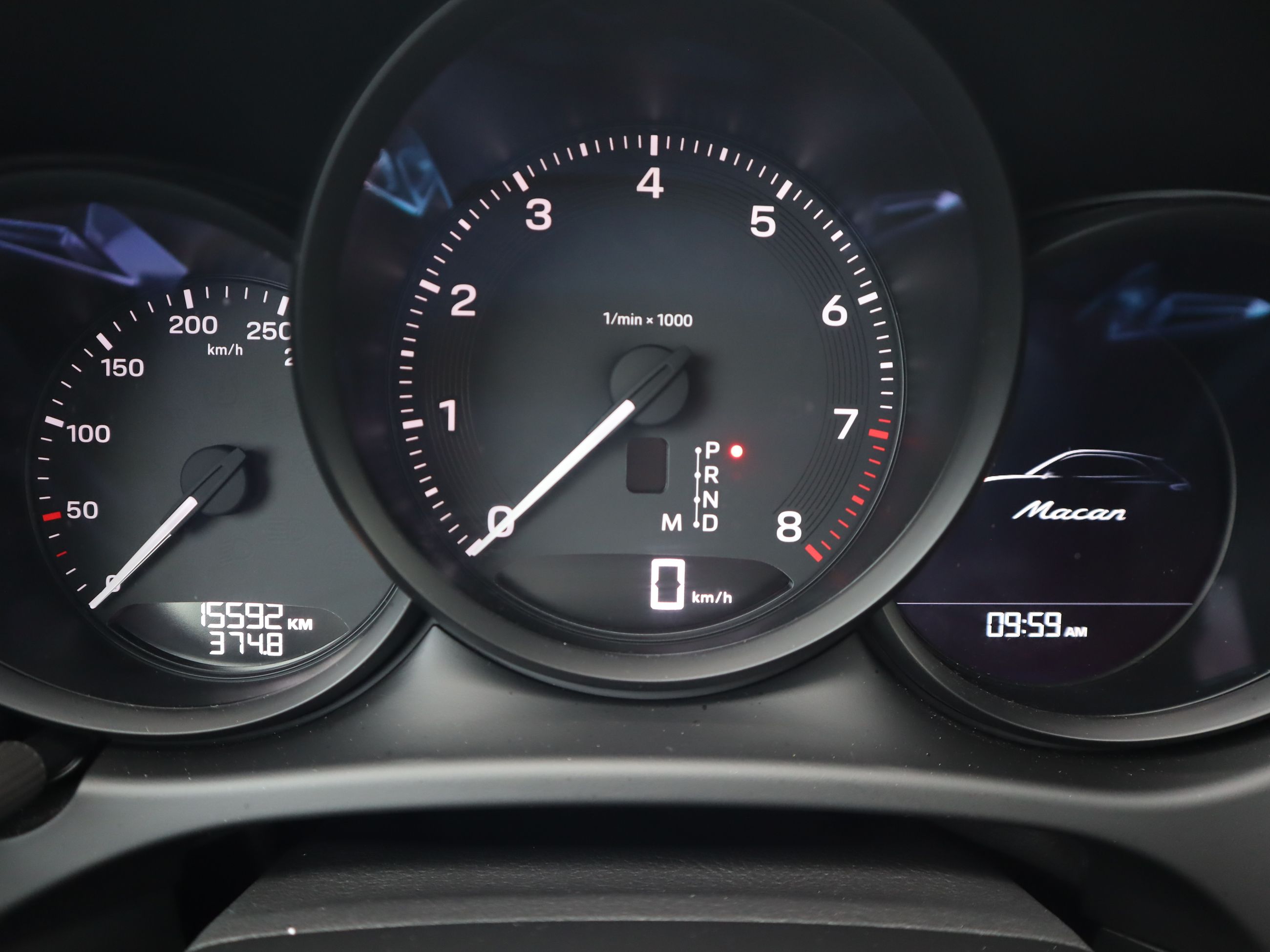 Porsche Macan  2023 à Vancouver, Colombie-Britannique