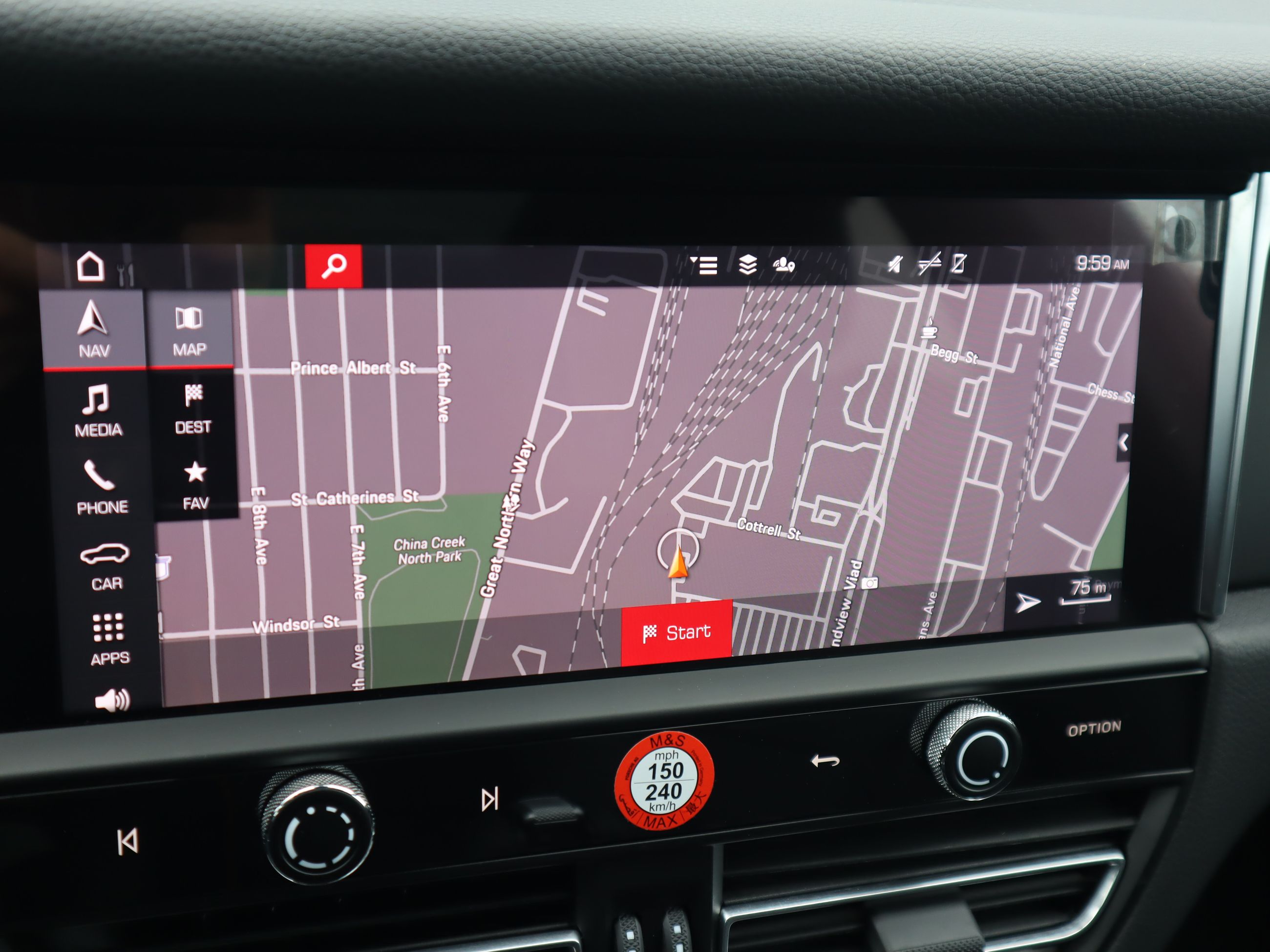 Porsche Macan  2023 à Vancouver, Colombie-Britannique