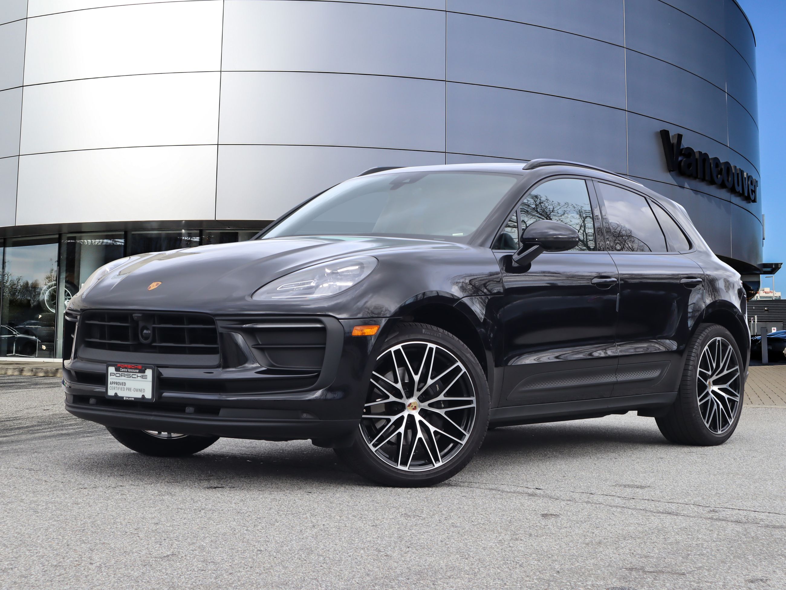 Porsche Macan  2023 à Vancouver, Colombie-Britannique