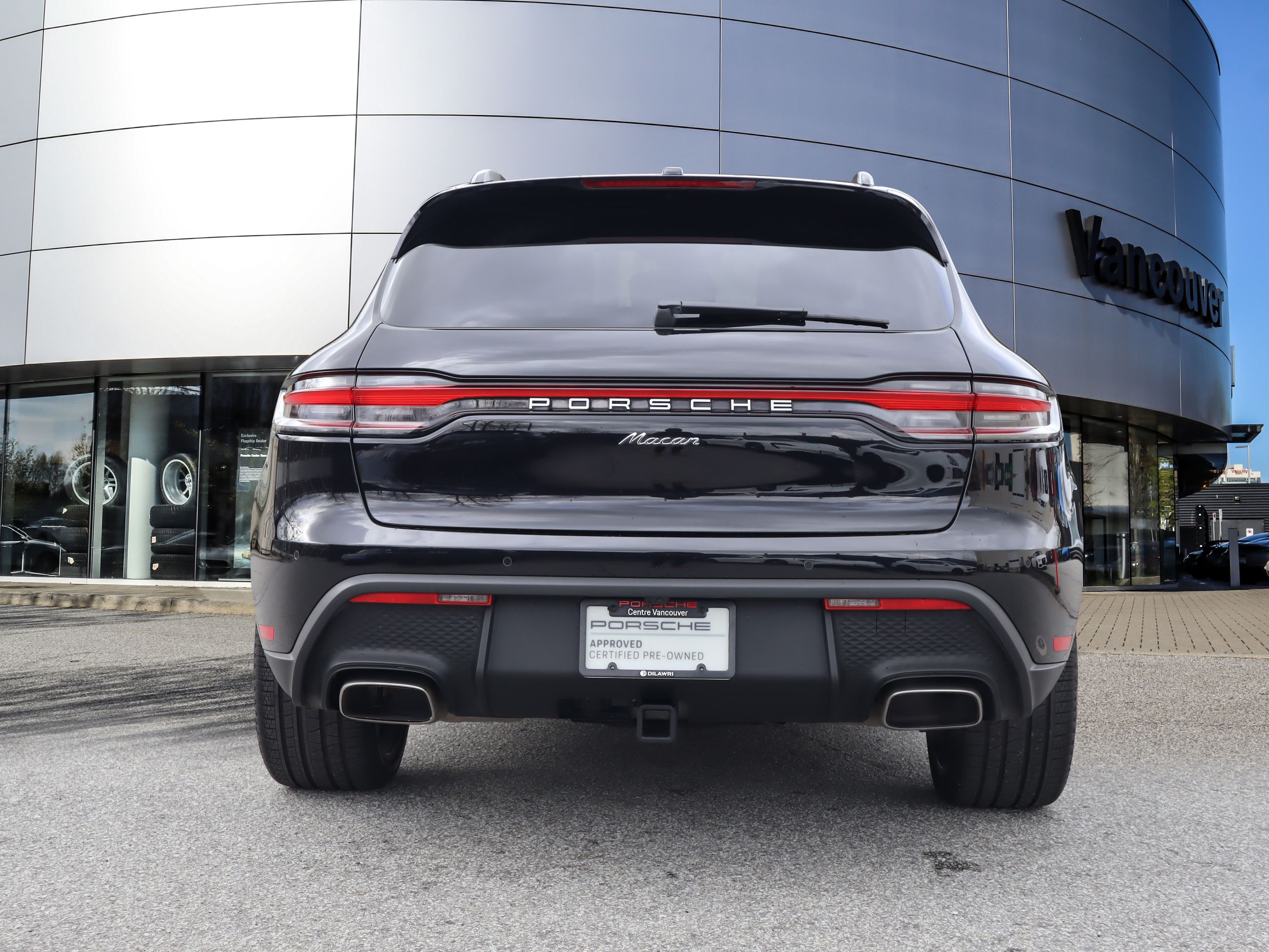 Porsche Macan  2023 à Vancouver, Colombie-Britannique
