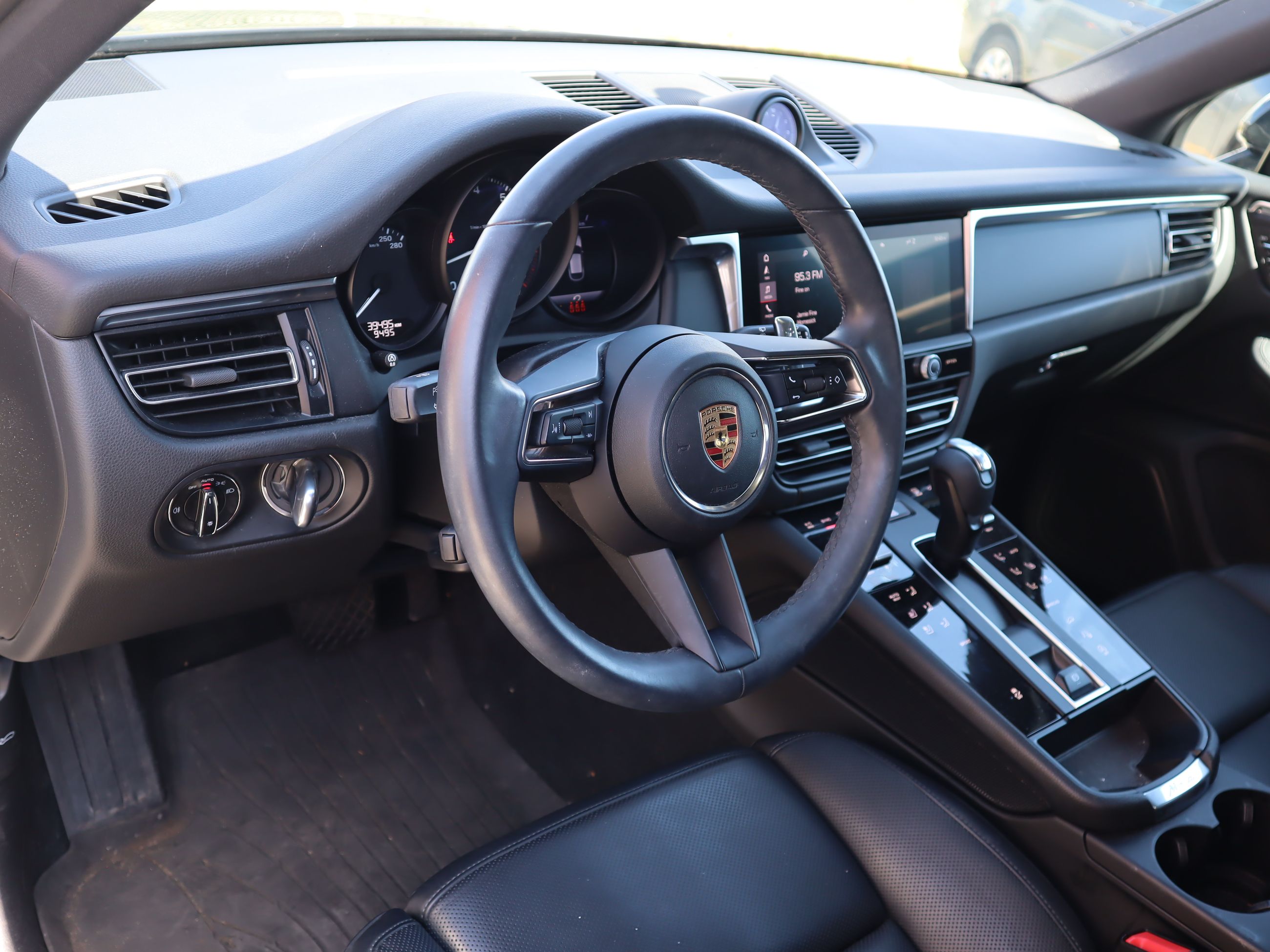 Porsche Macan  2023 à Vancouver, Colombie-Britannique