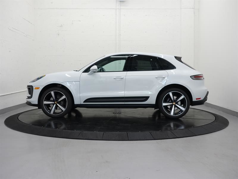 2023 Porsche Macan in Vancouver, British Columbia