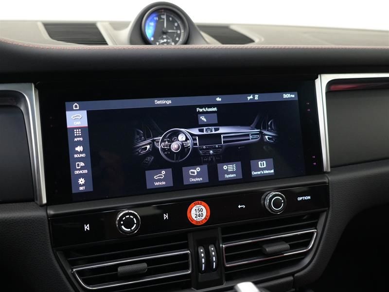 2023 Porsche Macan in Vancouver, British Columbia