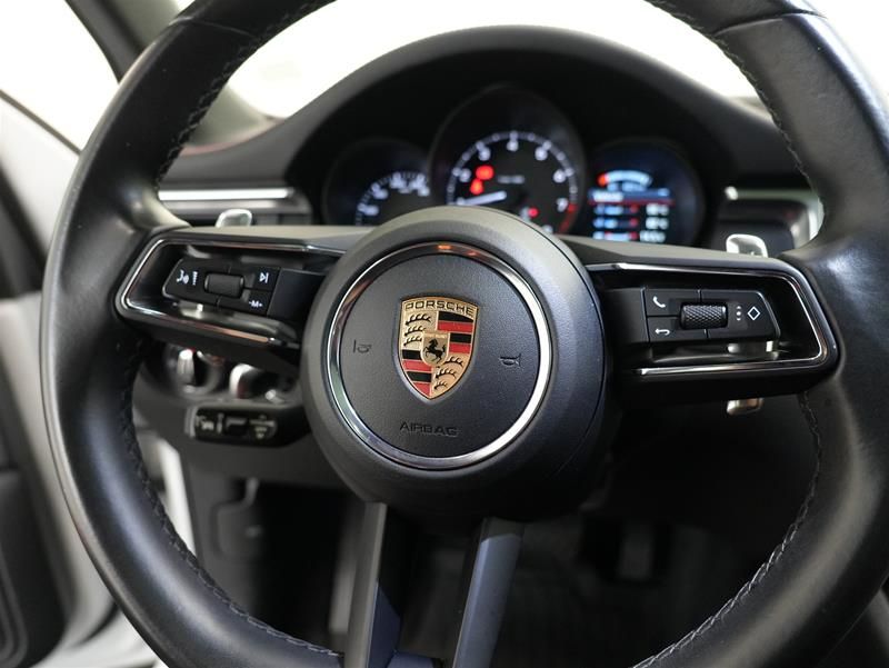 2023 Porsche Macan in Vancouver, British Columbia