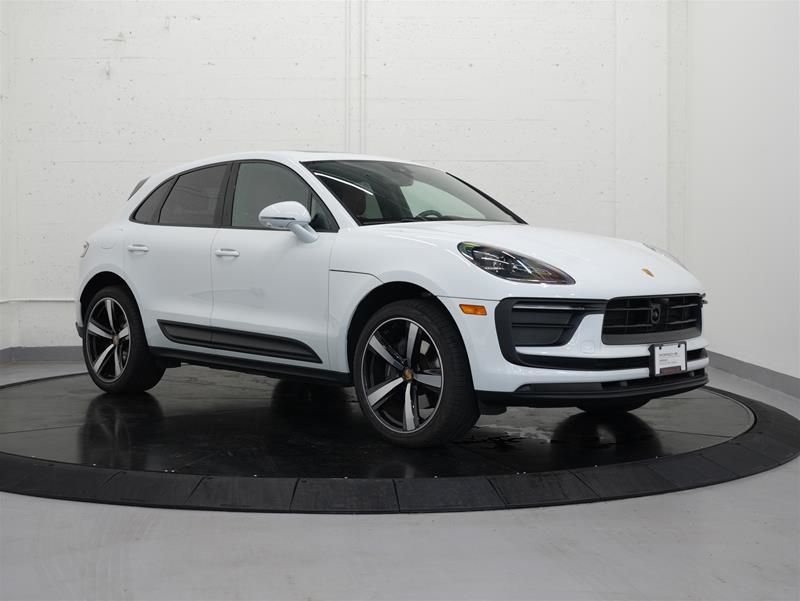 2023 Porsche Macan in Vancouver, British Columbia