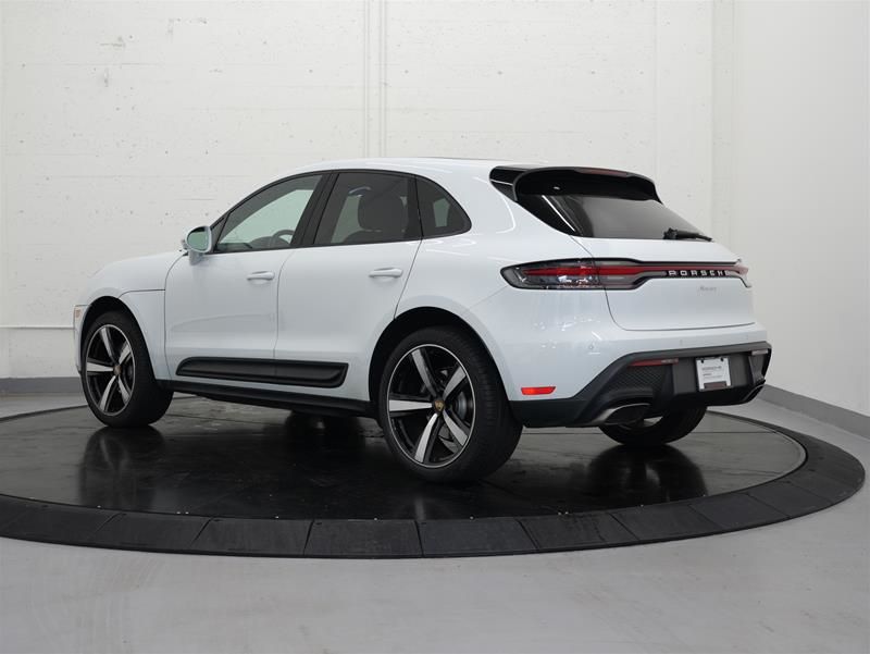 2023 Porsche Macan in Vancouver, British Columbia