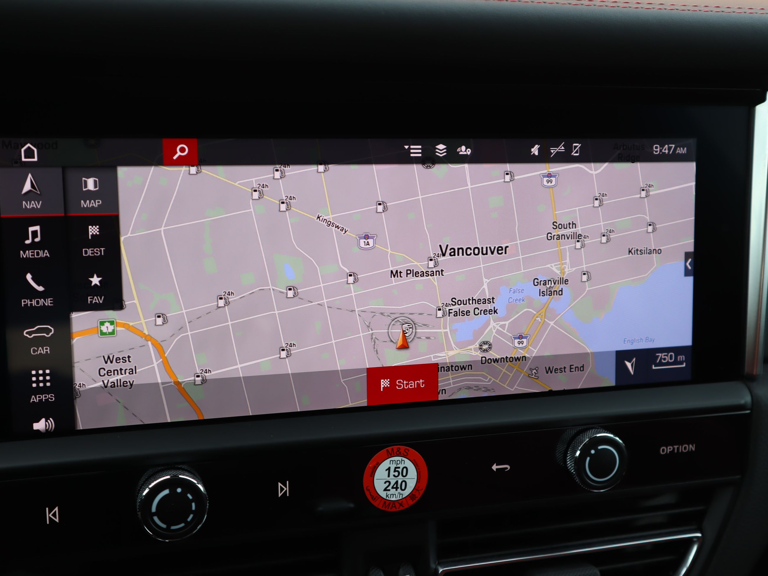 2023 Porsche Macan in Vancouver, British Columbia