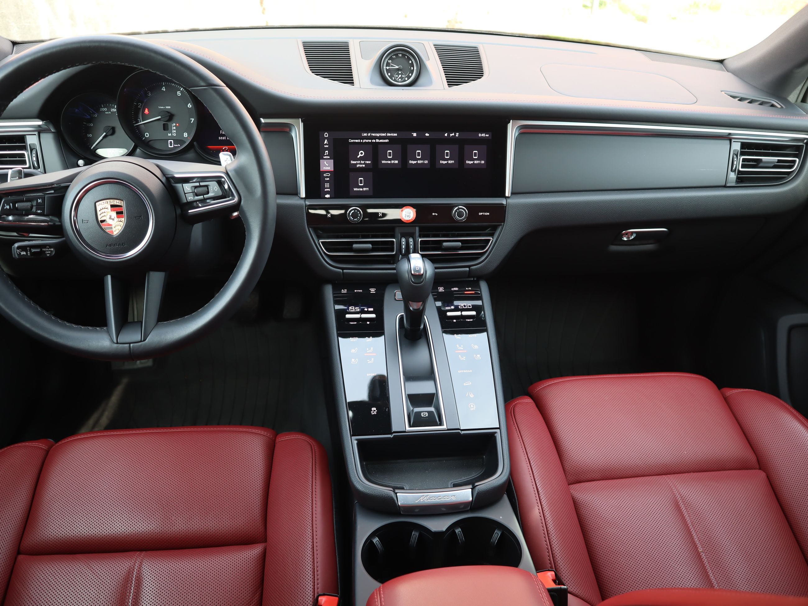 2023 Porsche Macan in Vancouver, British Columbia