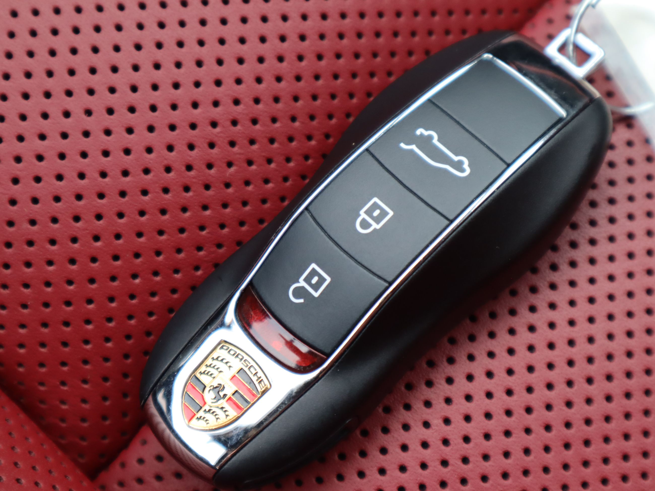 2023 Porsche Macan in Vancouver, British Columbia
