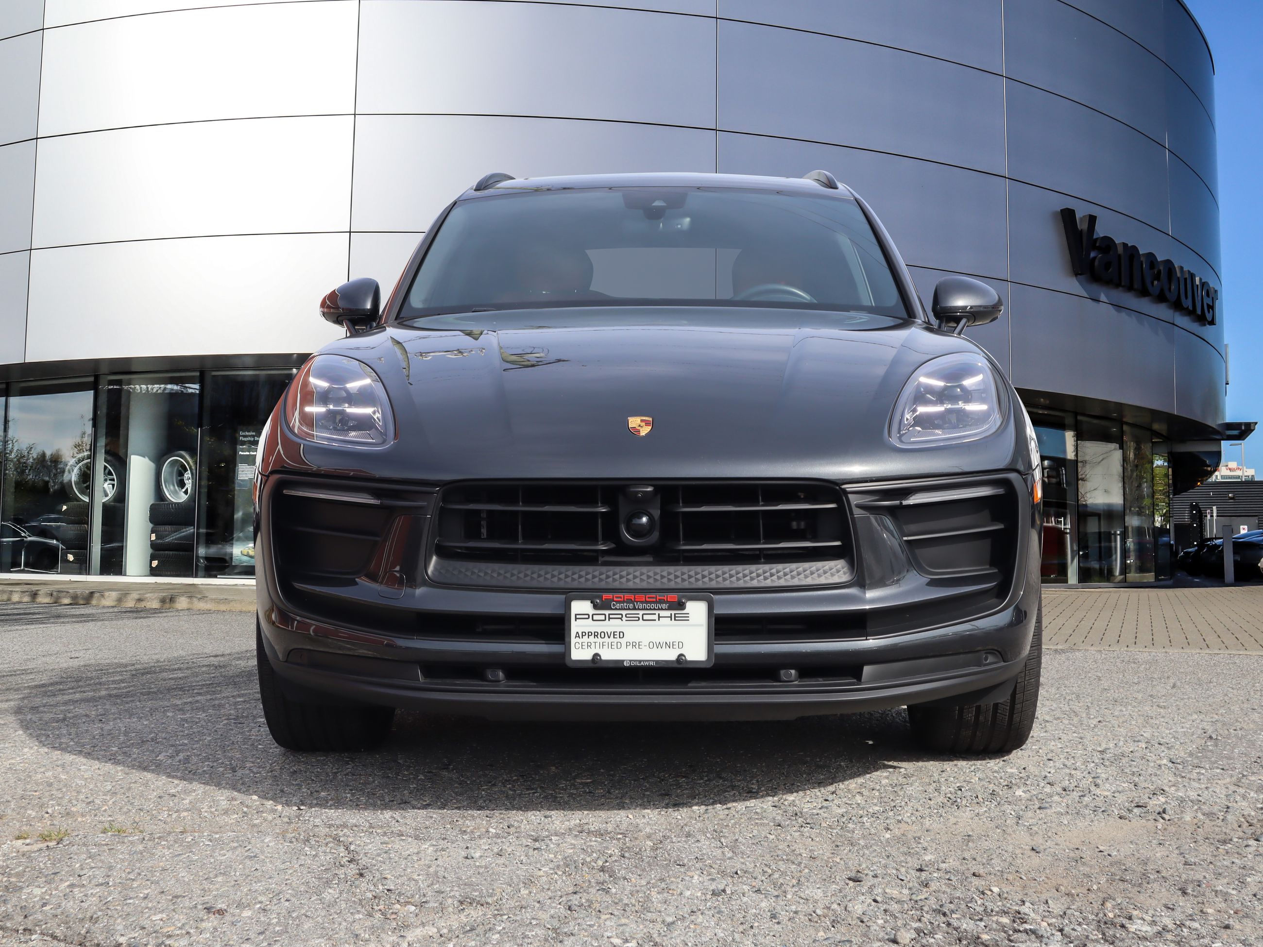 2023 Porsche Macan in Vancouver, British Columbia