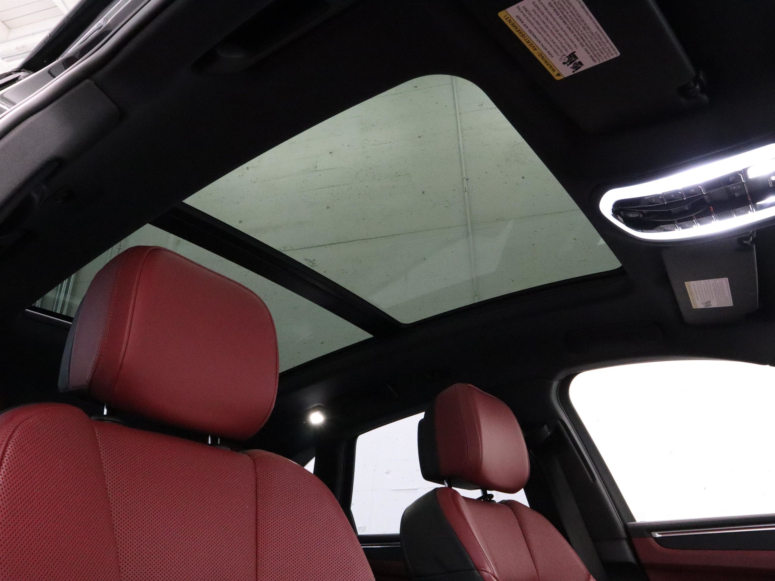 Porsche Macan  2023 à Vancouver, Colombie-Britannique