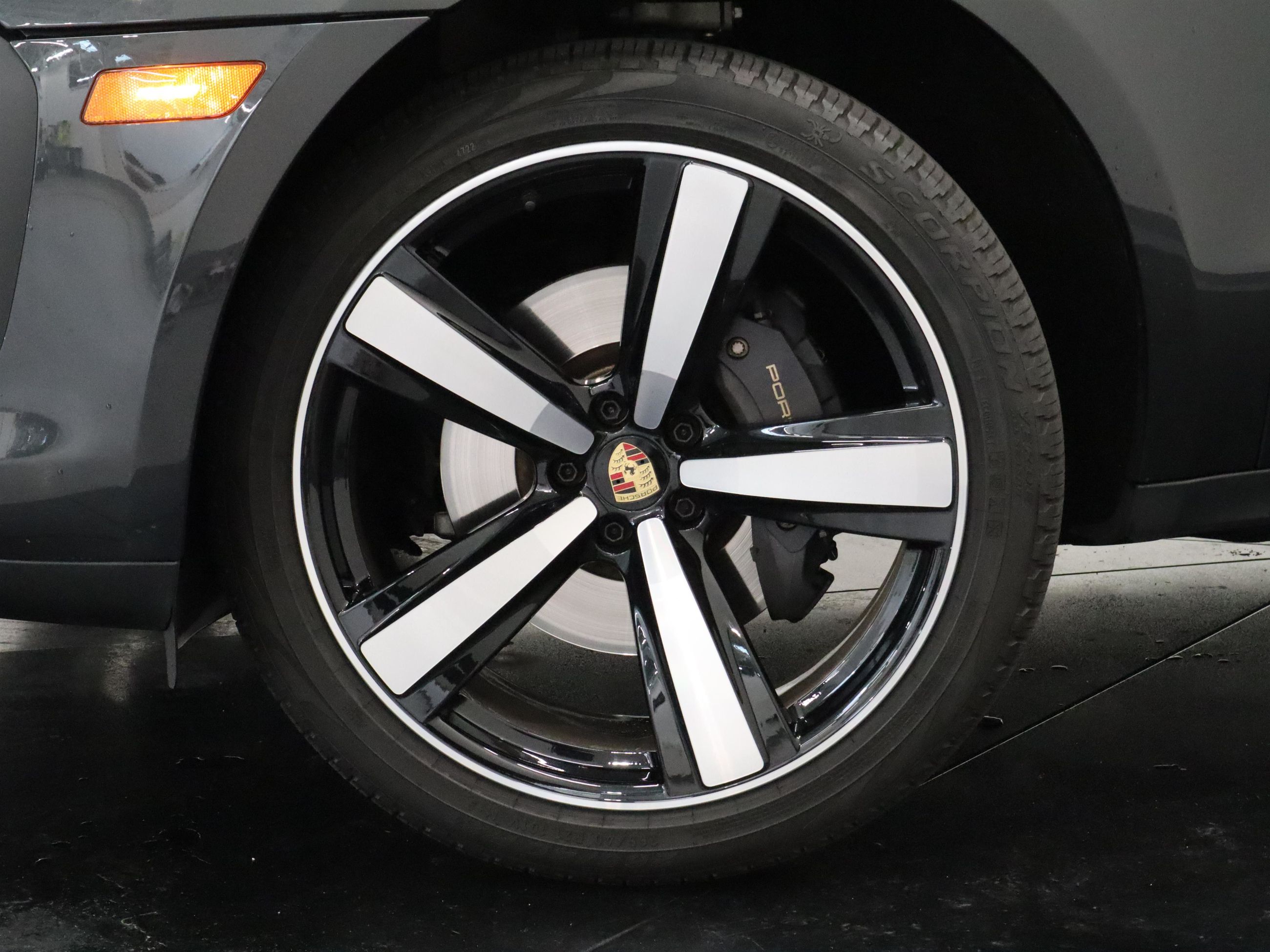 Porsche Macan  2023 à Vancouver, Colombie-Britannique