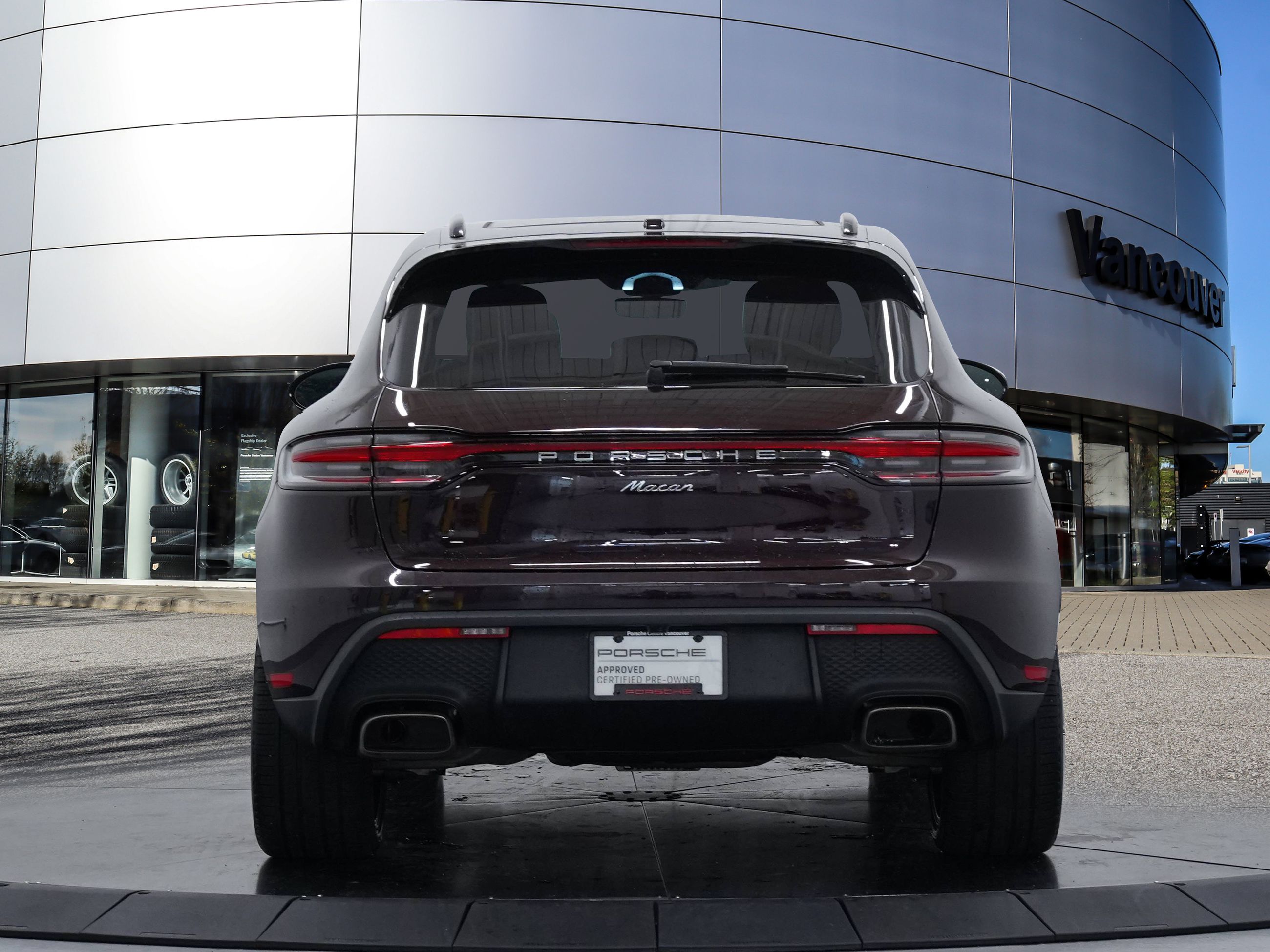 Porsche Macan  2023 à Vancouver, Colombie-Britannique