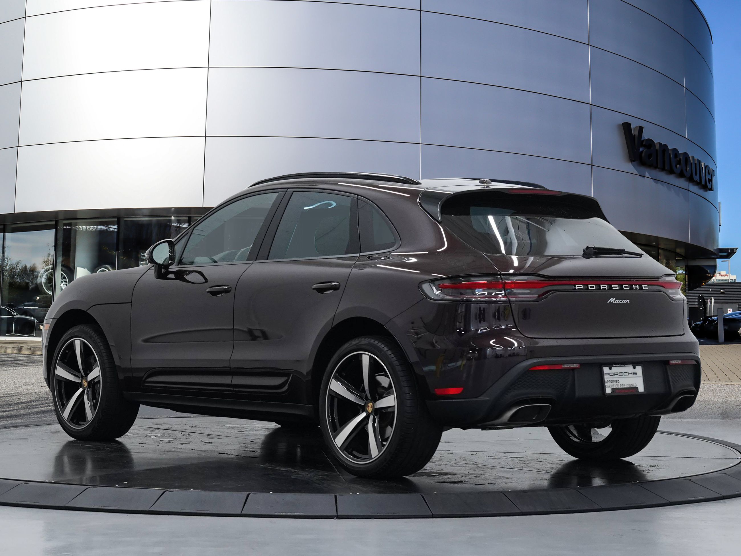 Porsche Macan  2023 à Vancouver, Colombie-Britannique