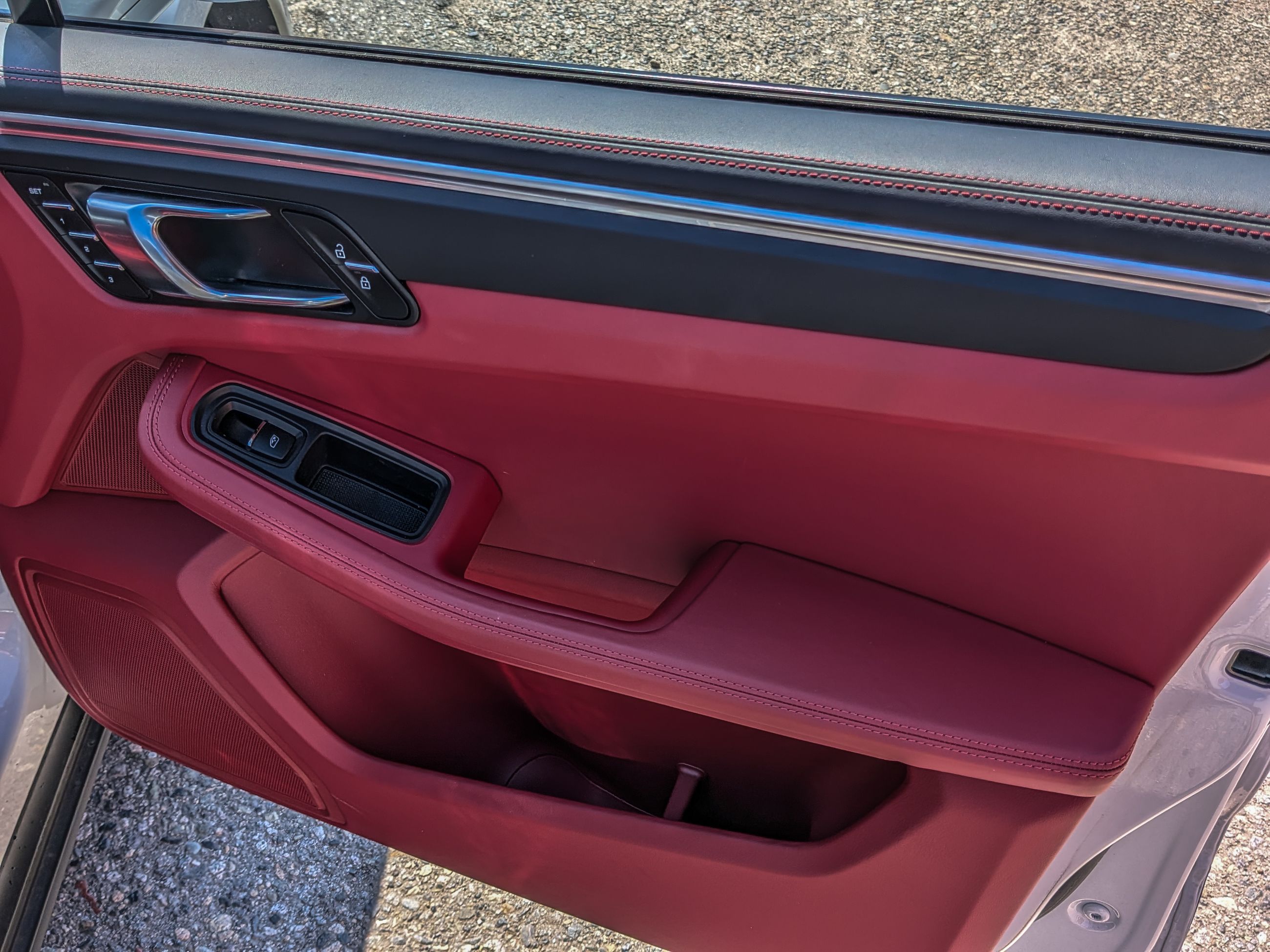 2023 Porsche Macan in Vancouver, British Columbia
