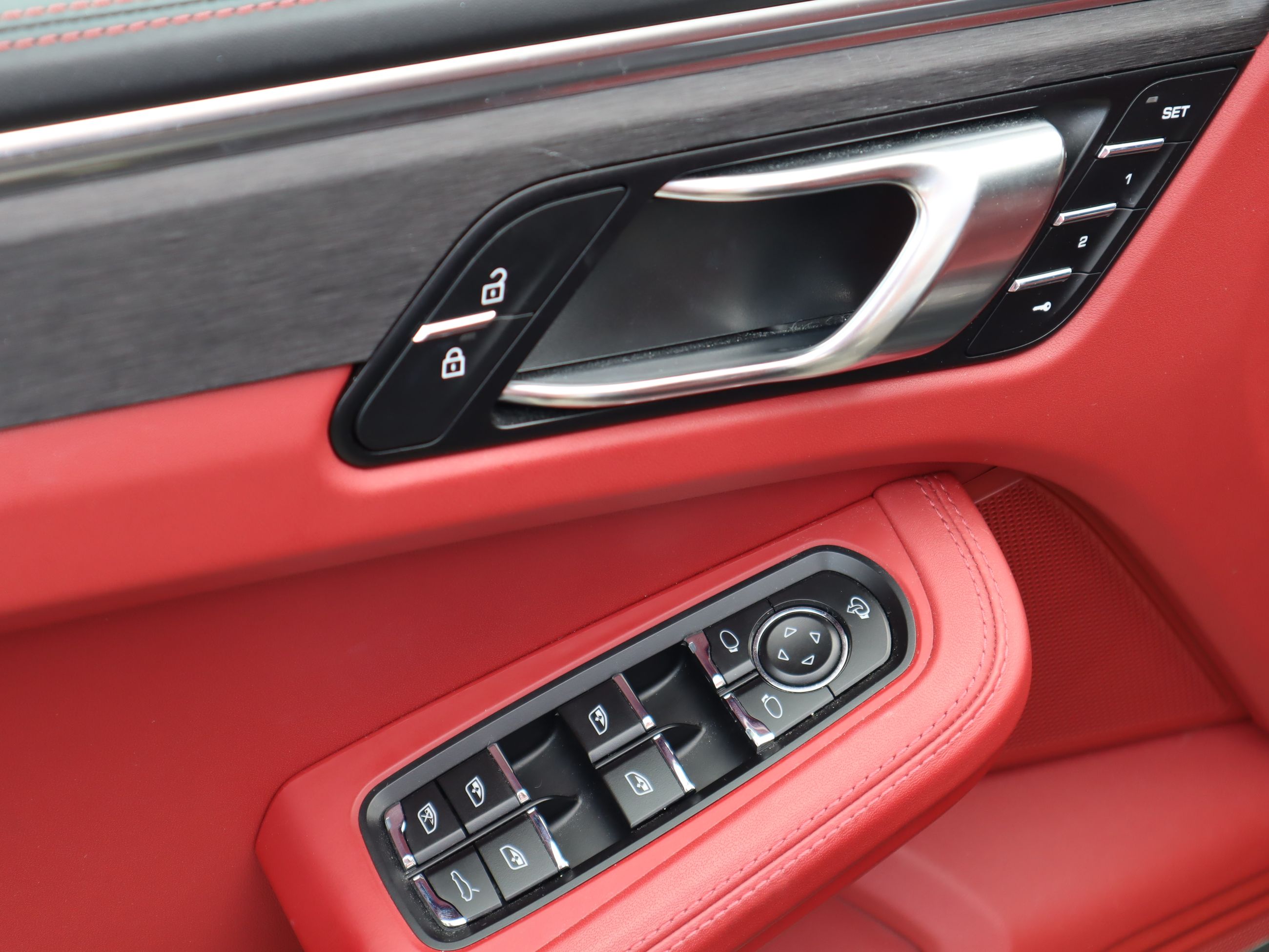 2023 Porsche Macan in Vancouver, British Columbia