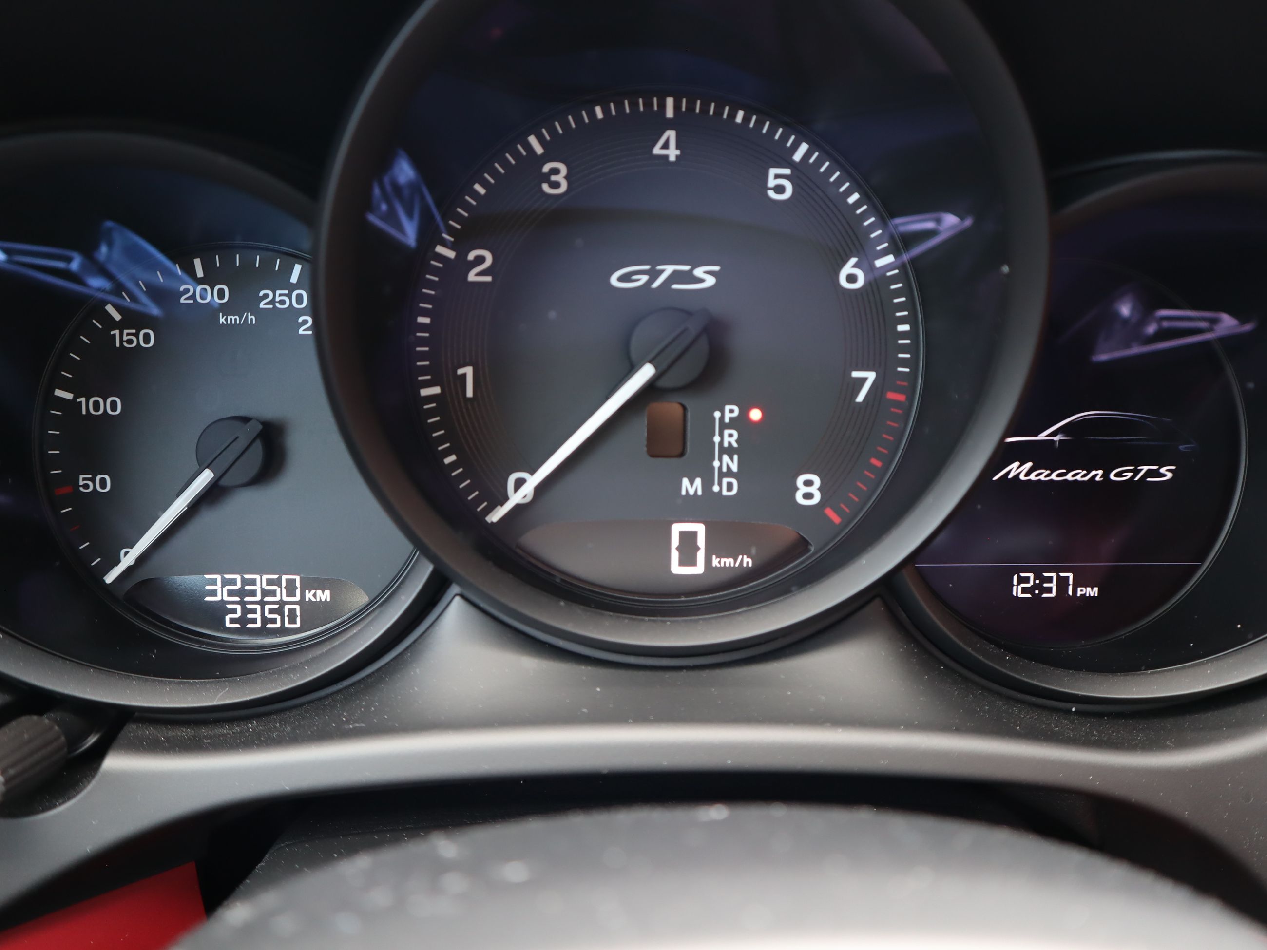 2023 Porsche Macan in Vancouver, British Columbia