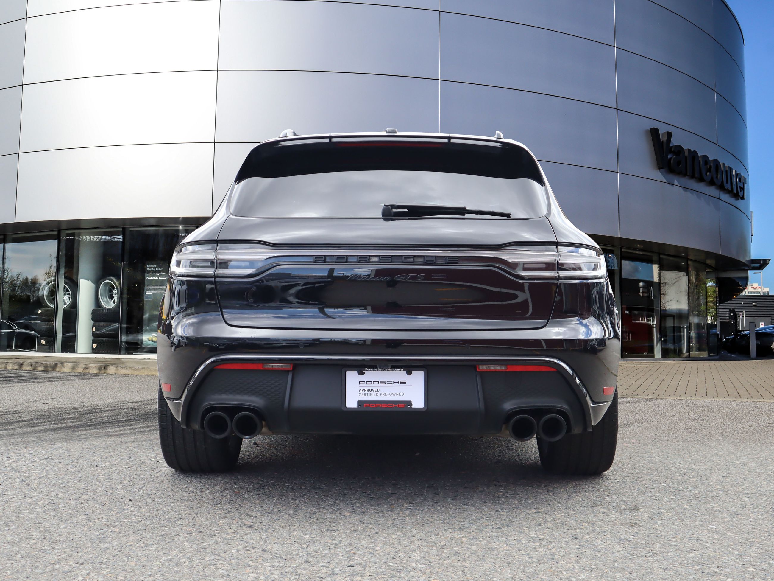2023 Porsche Macan in Vancouver, British Columbia