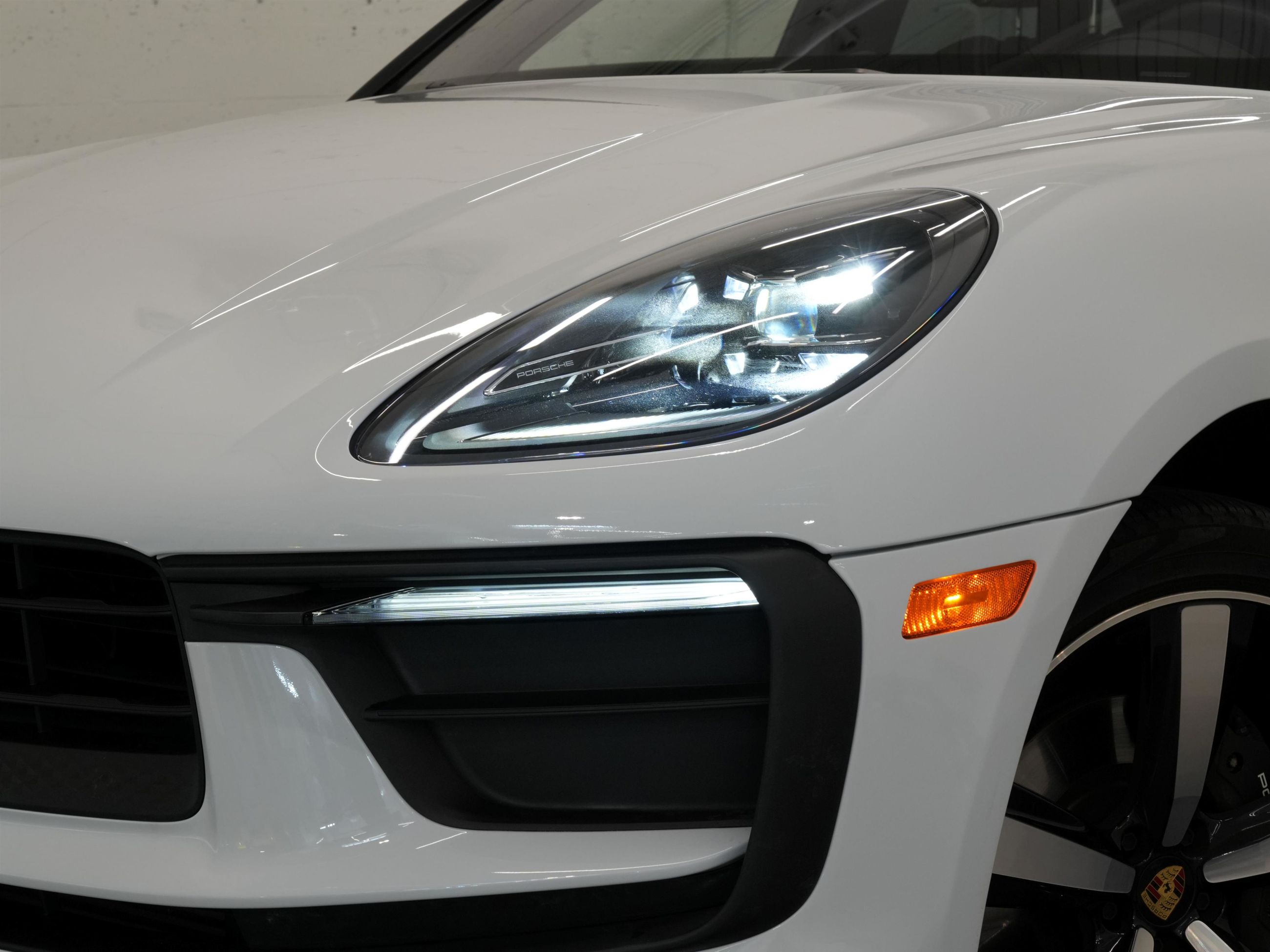 Porsche Macan  2023 à Vancouver, Colombie-Britannique