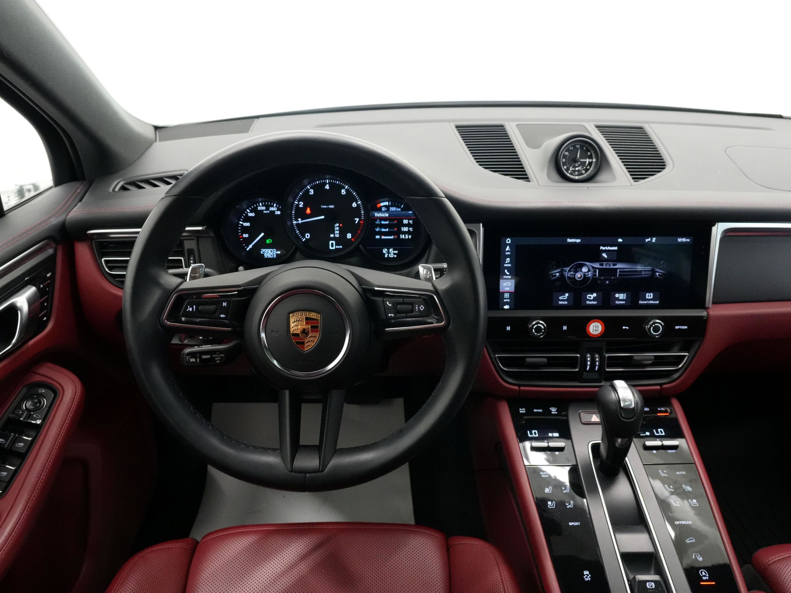 Porsche Macan  2023 à Vancouver, Colombie-Britannique