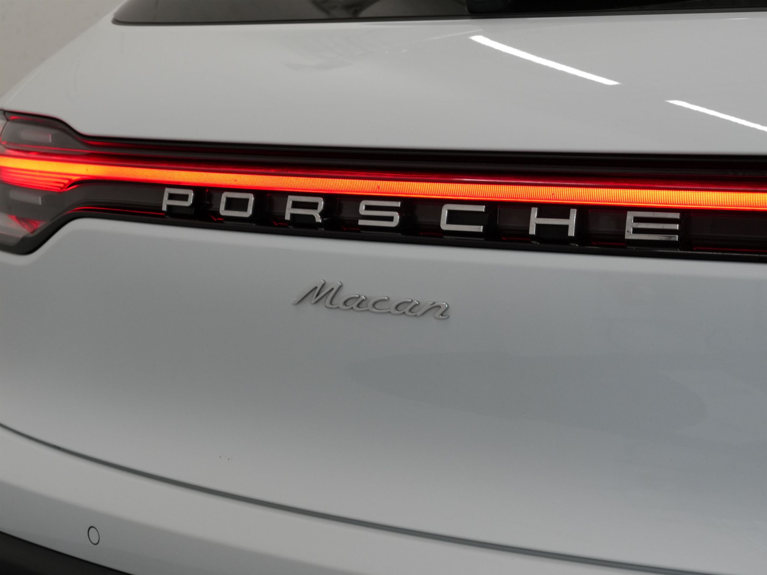 Porsche Macan  2023 à Vancouver, Colombie-Britannique
