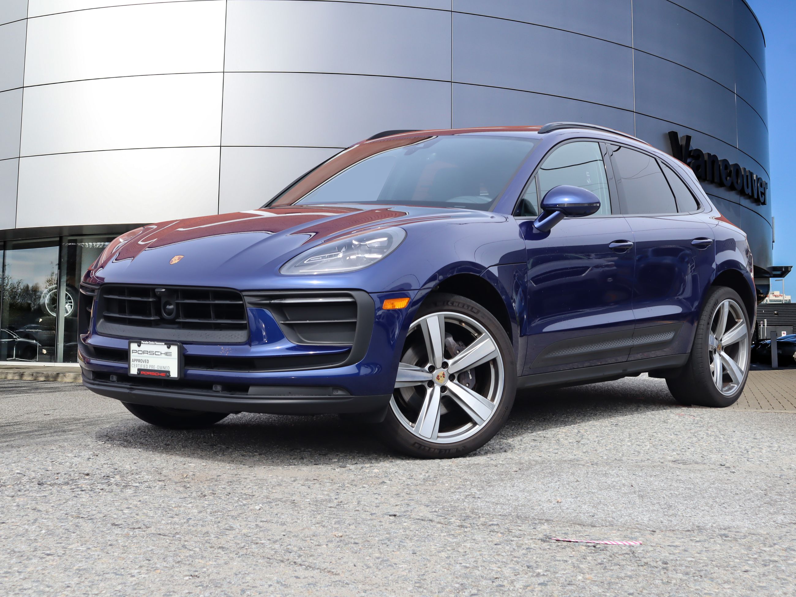 Porsche Macan  2023 à Vancouver, Colombie-Britannique