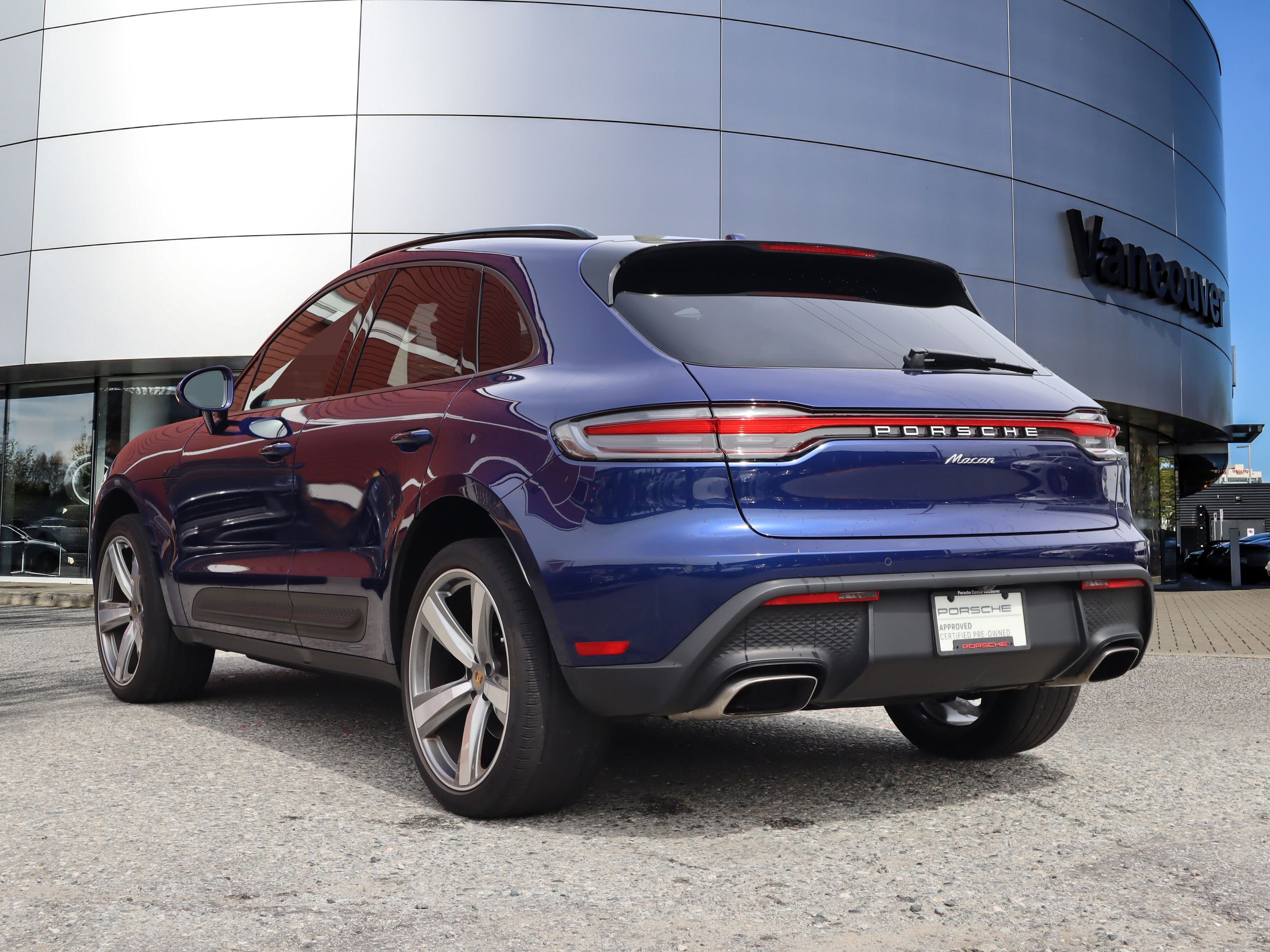 Porsche Macan  2023 à Vancouver, Colombie-Britannique