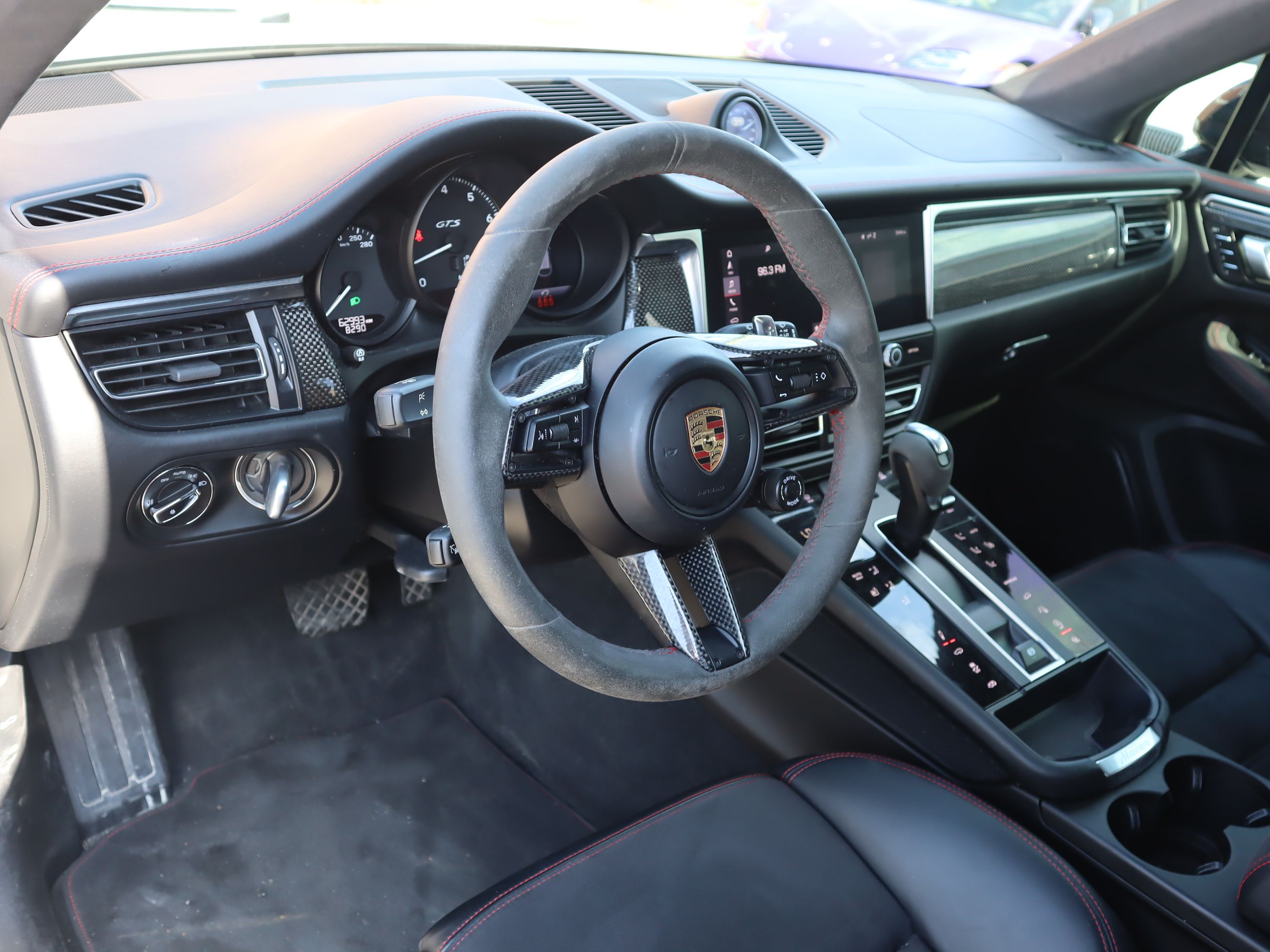 2023 Porsche Macan in Vancouver, British Columbia