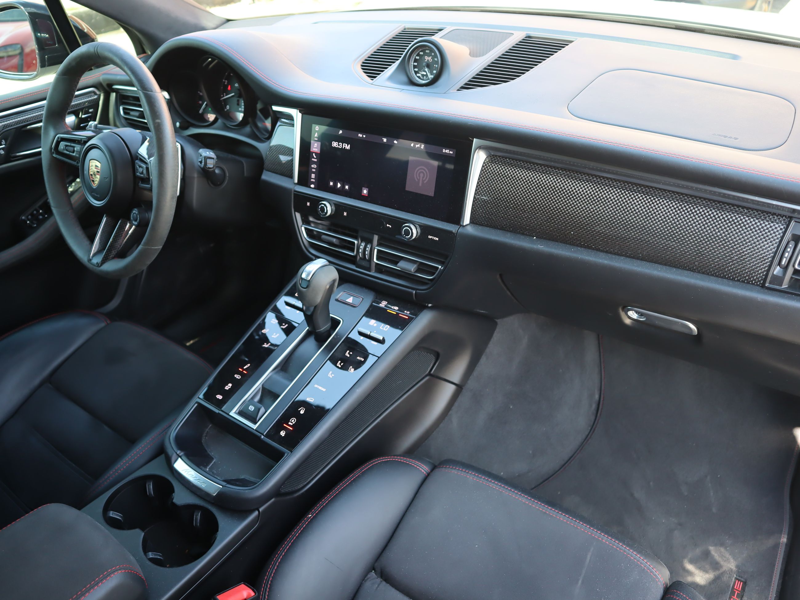 2023 Porsche Macan in Vancouver, British Columbia