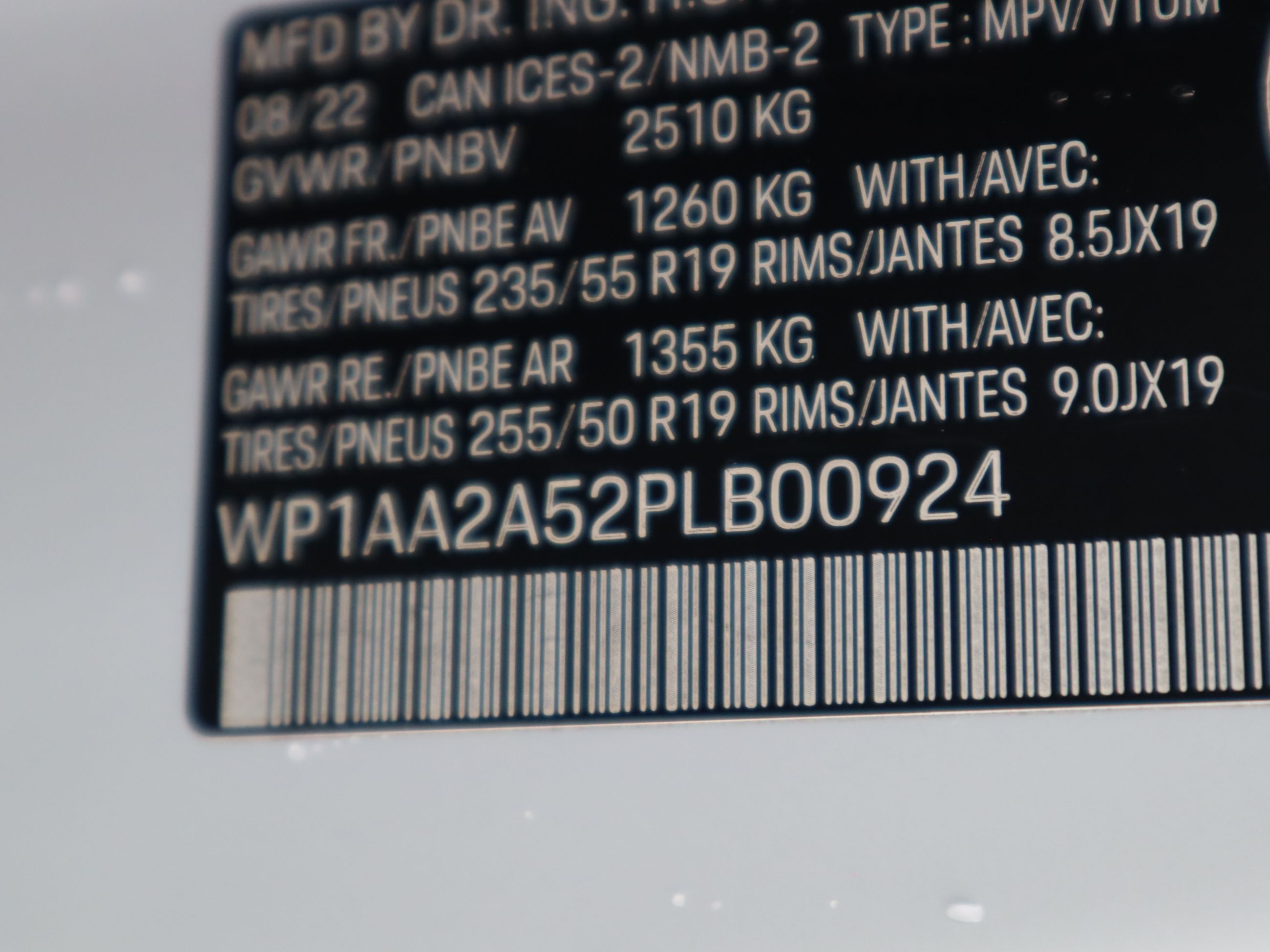 2023 Porsche Macan in Vancouver, British Columbia