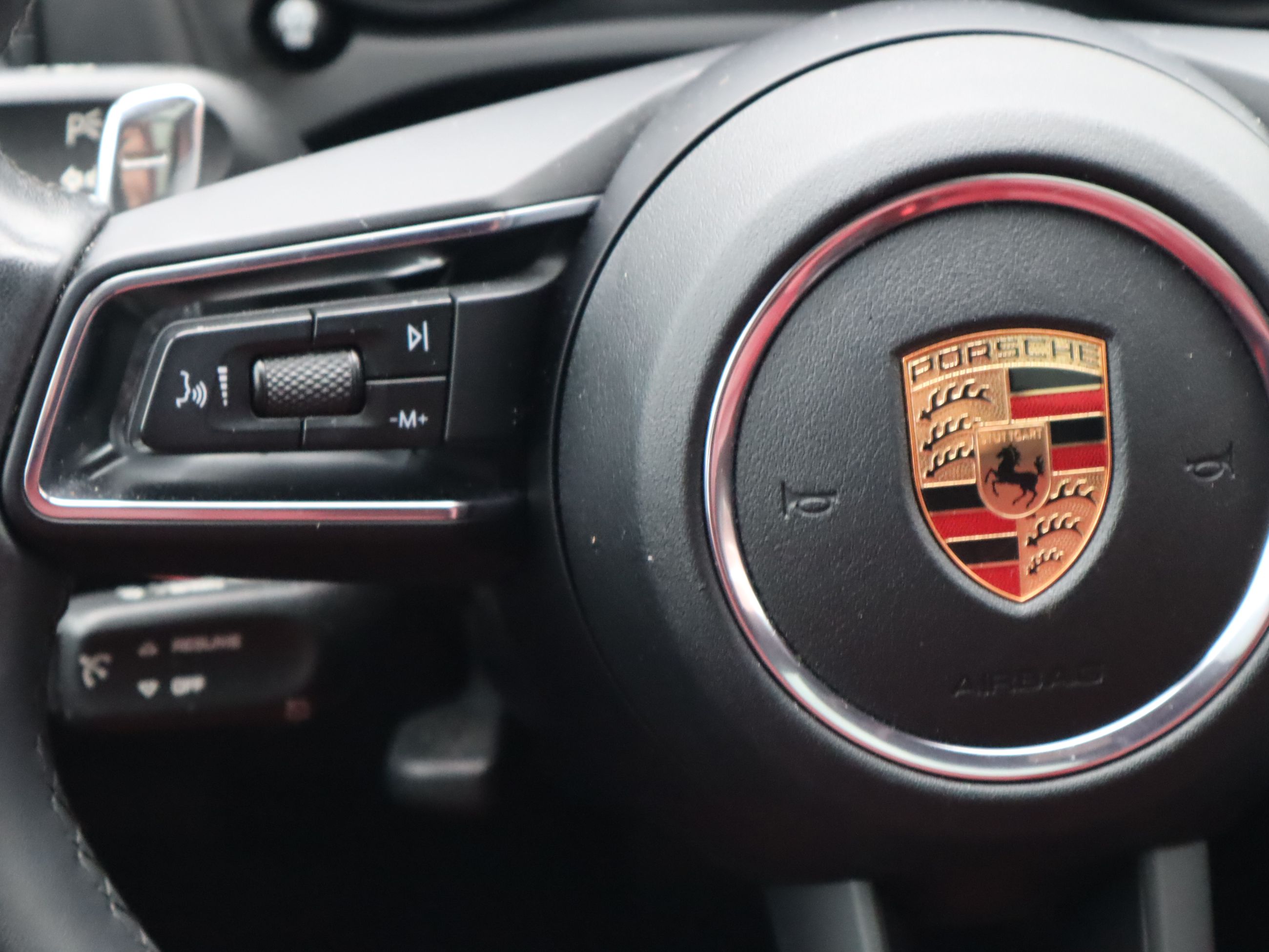 2023 Porsche Macan in Vancouver, British Columbia