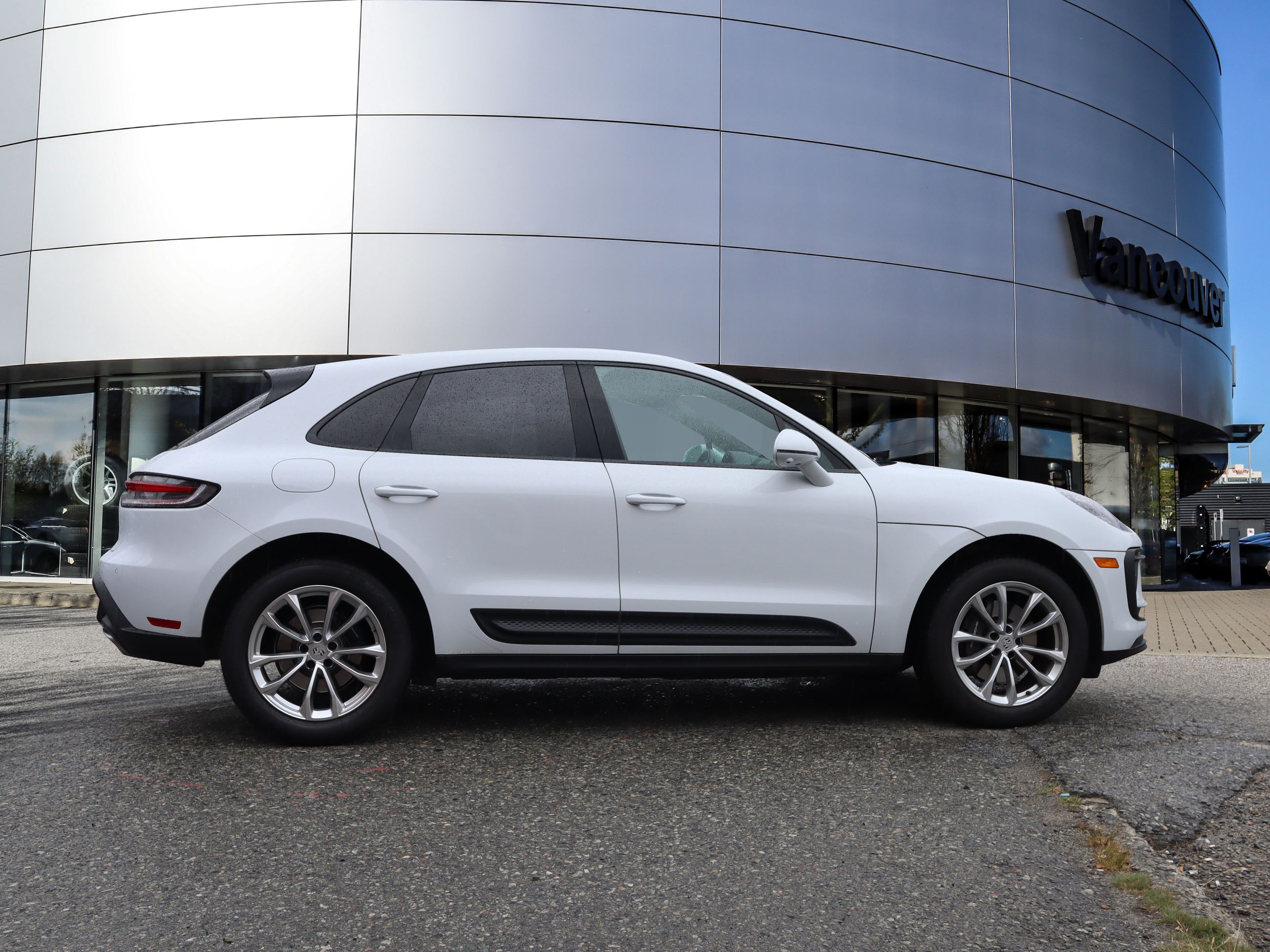 2023 Porsche Macan in Vancouver, British Columbia