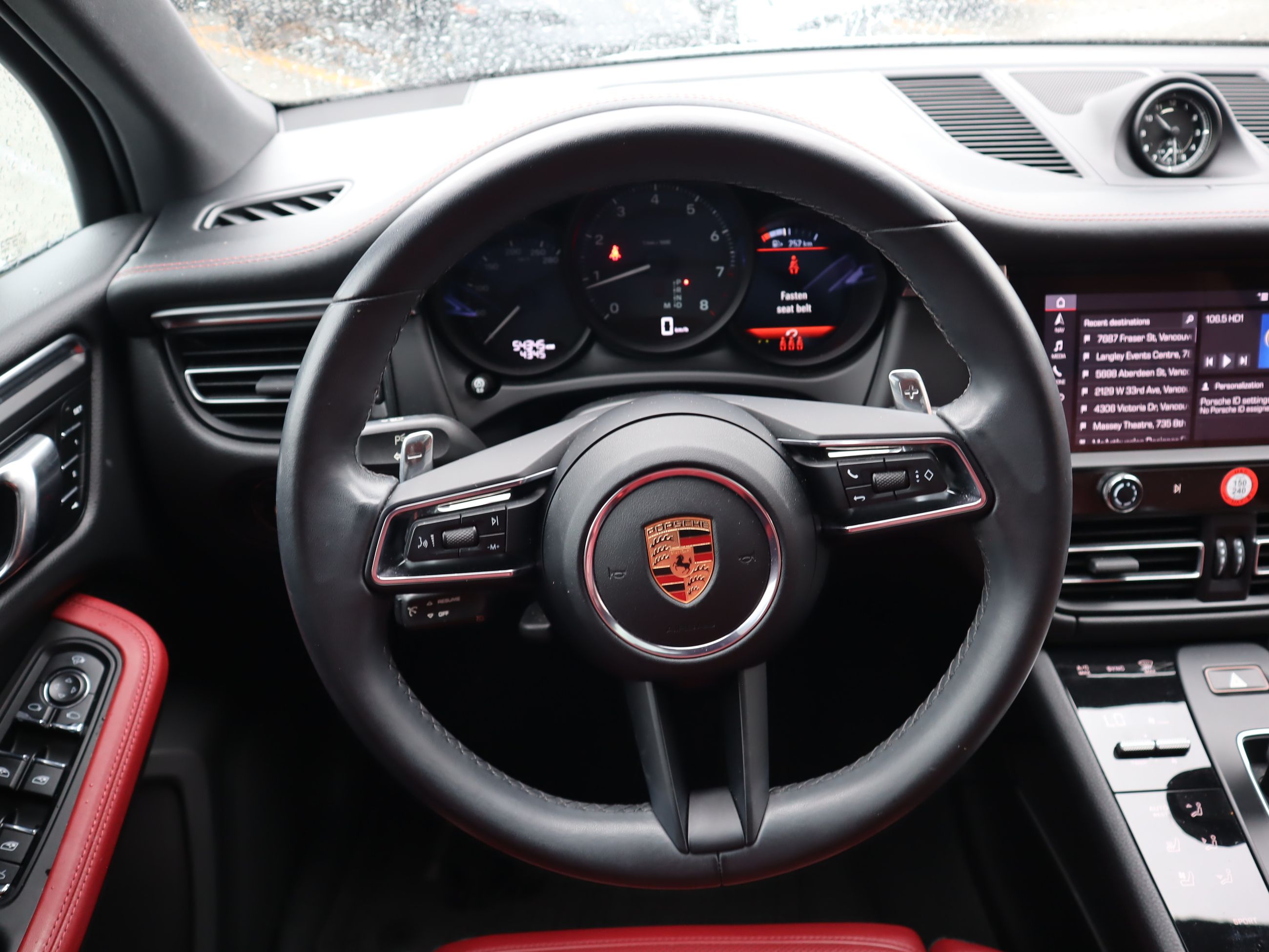 2023 Porsche Macan in Vancouver, British Columbia