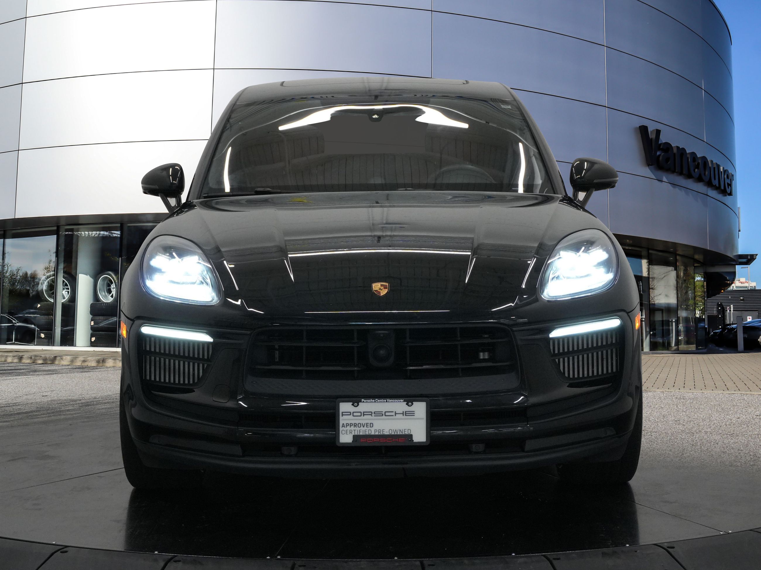 Porsche Macan  2023 à Vancouver, Colombie-Britannique