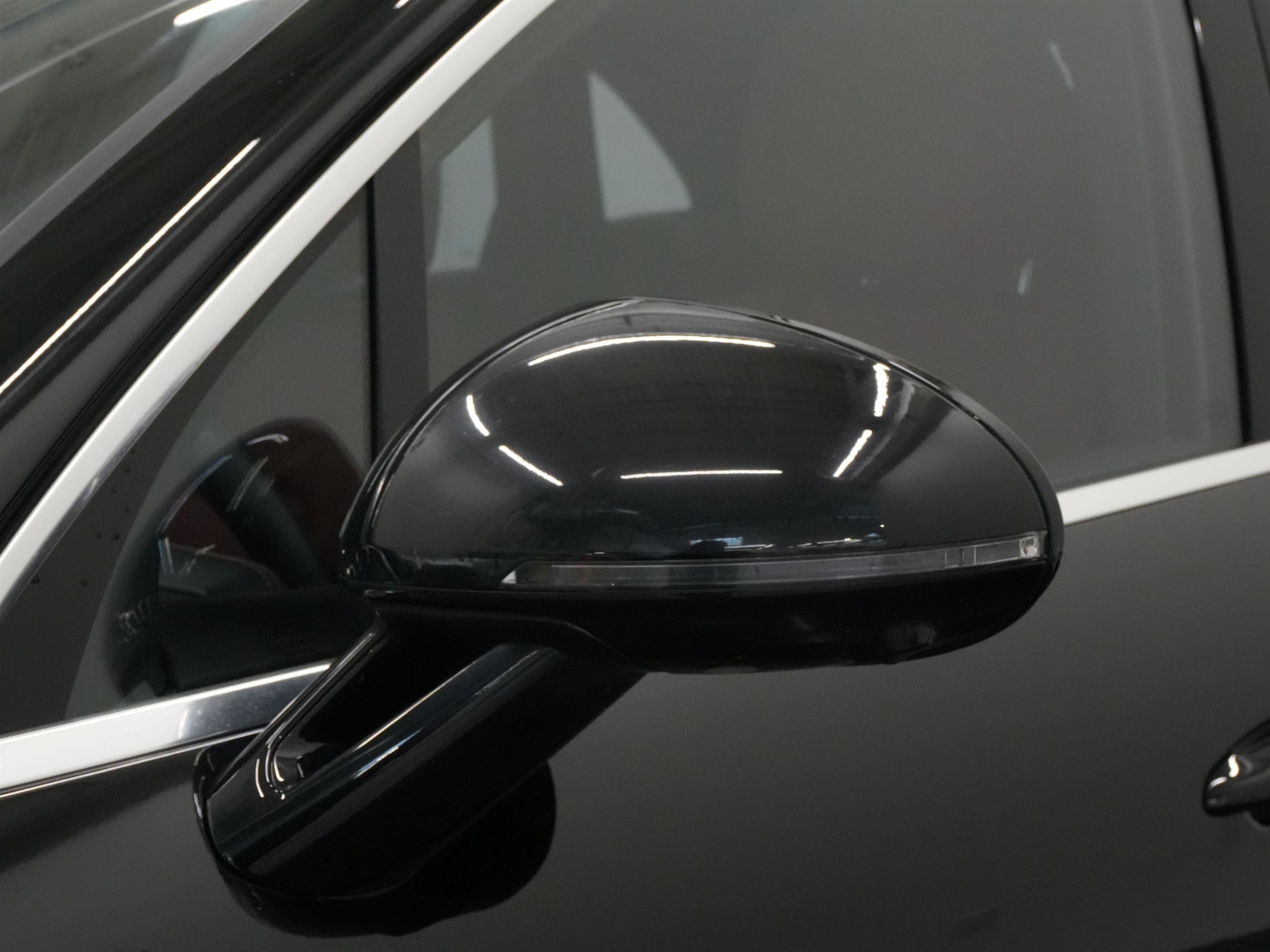 Porsche Macan  2023 à Vancouver, Colombie-Britannique