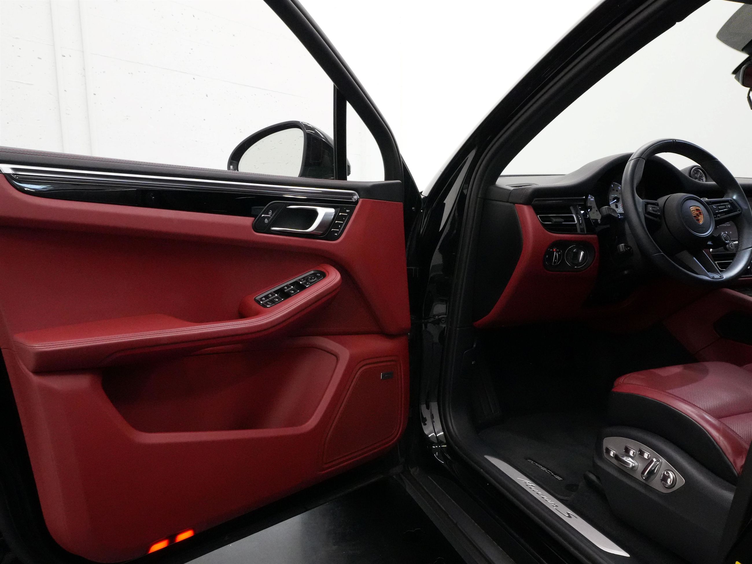 Porsche Macan  2023 à Vancouver, Colombie-Britannique