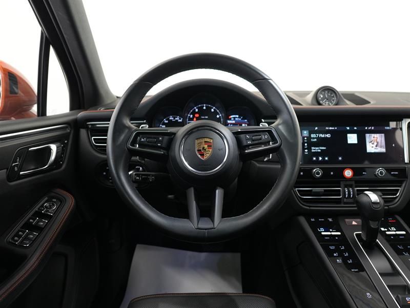 2023 Porsche Macan in Vancouver, British Columbia