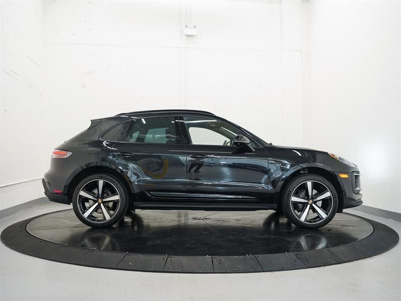 2023 Porsche Macan in Vancouver, British Columbia