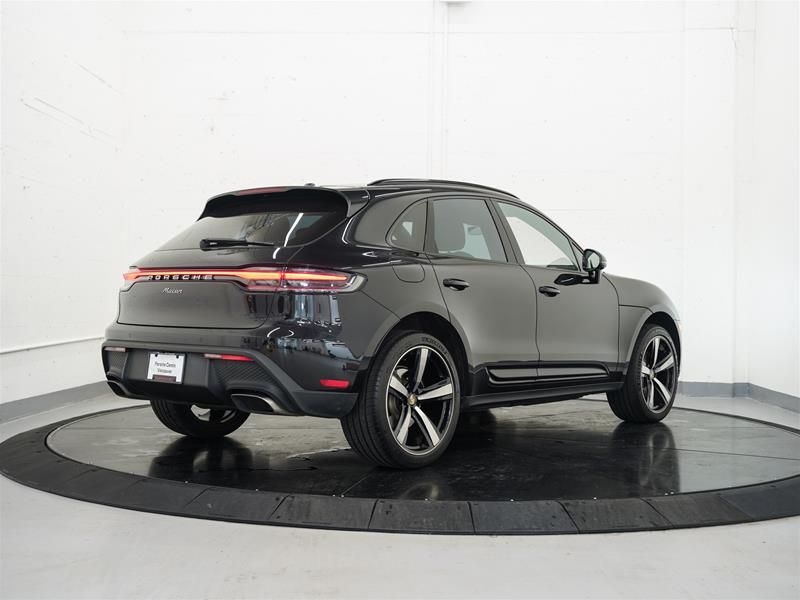 2023 Porsche Macan in Vancouver, British Columbia