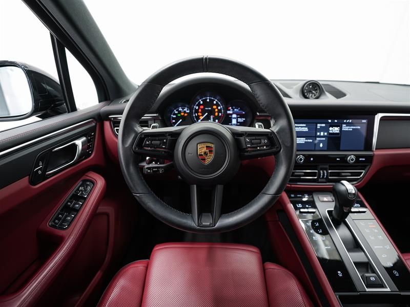 2023 Porsche Macan in Vancouver, British Columbia