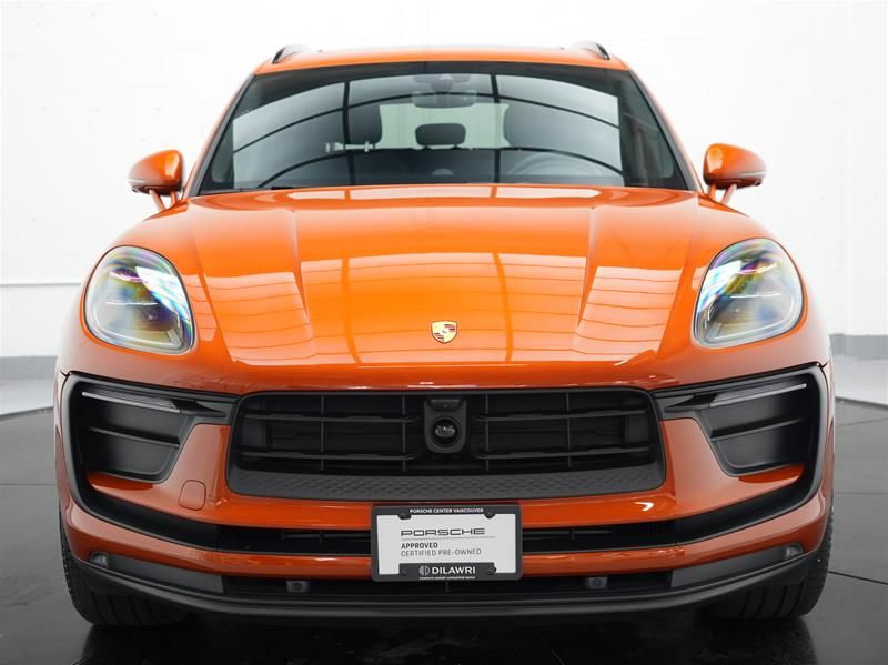 2023 Porsche Macan in Vancouver, British Columbia