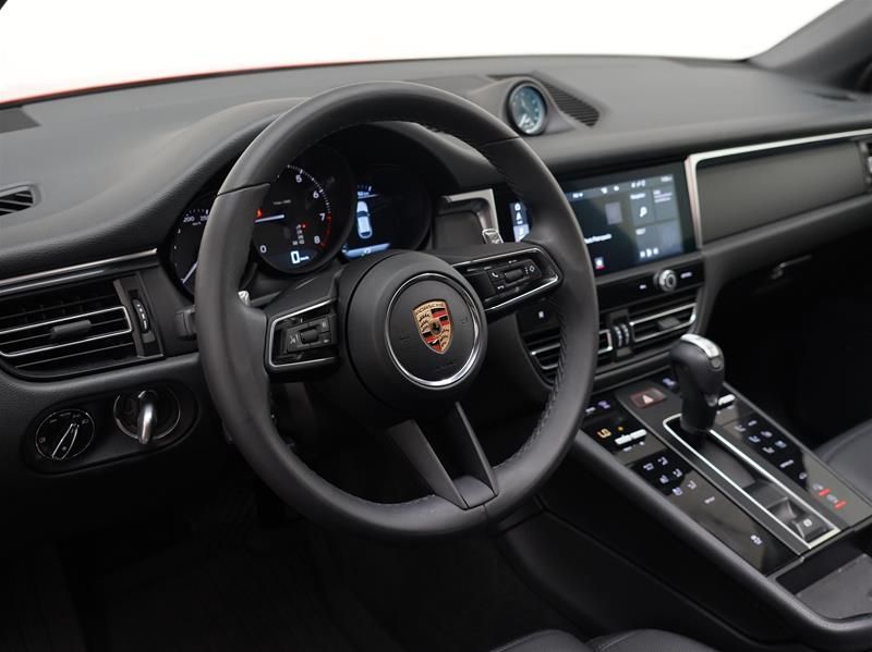 2023 Porsche Macan in Vancouver, British Columbia