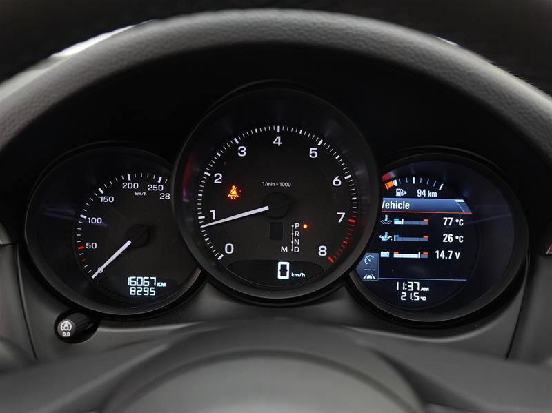 2023 Porsche Macan in Vancouver, British Columbia