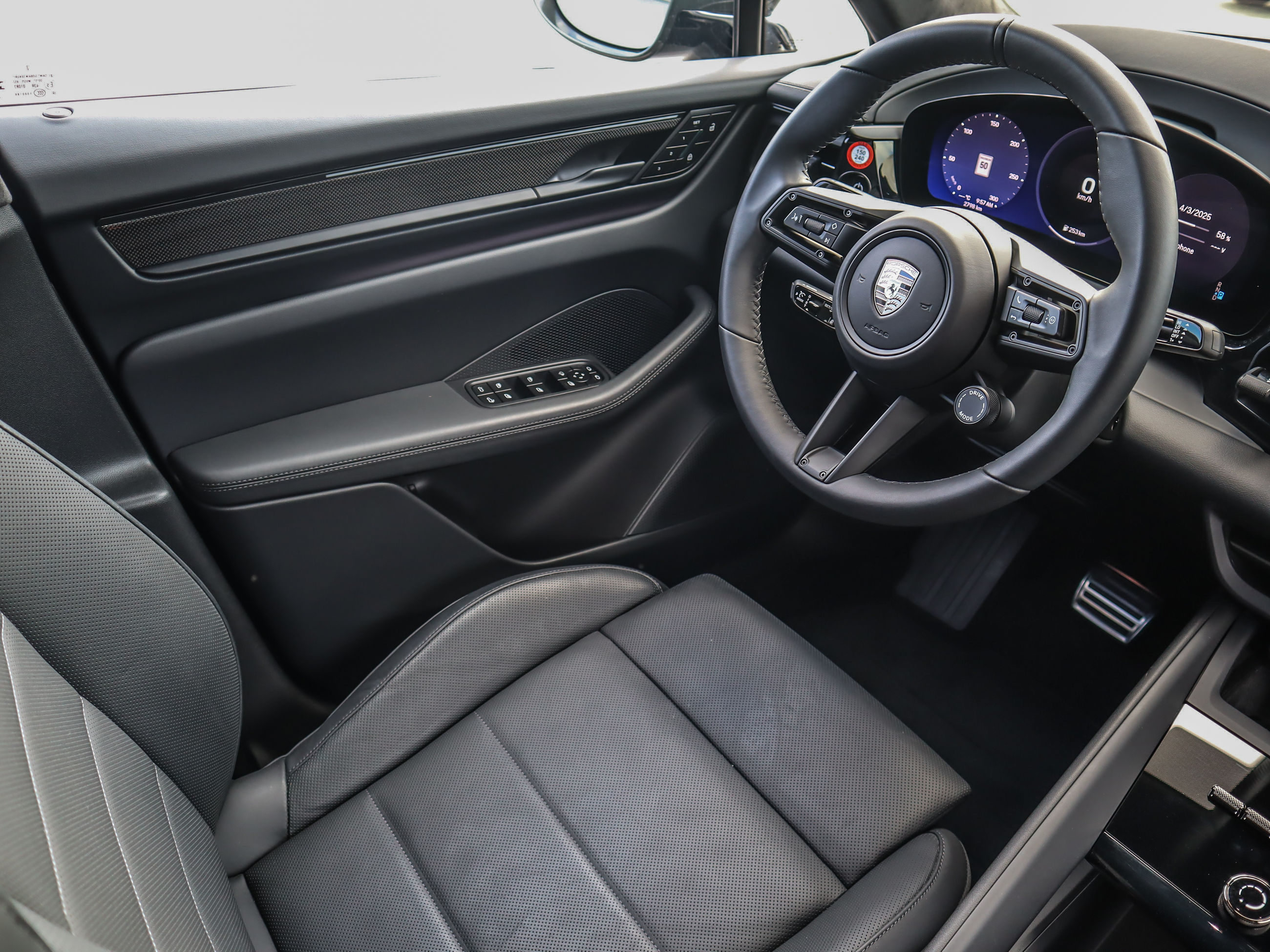 Porsche Macan  2024 à Vancouver, Colombie-Britannique