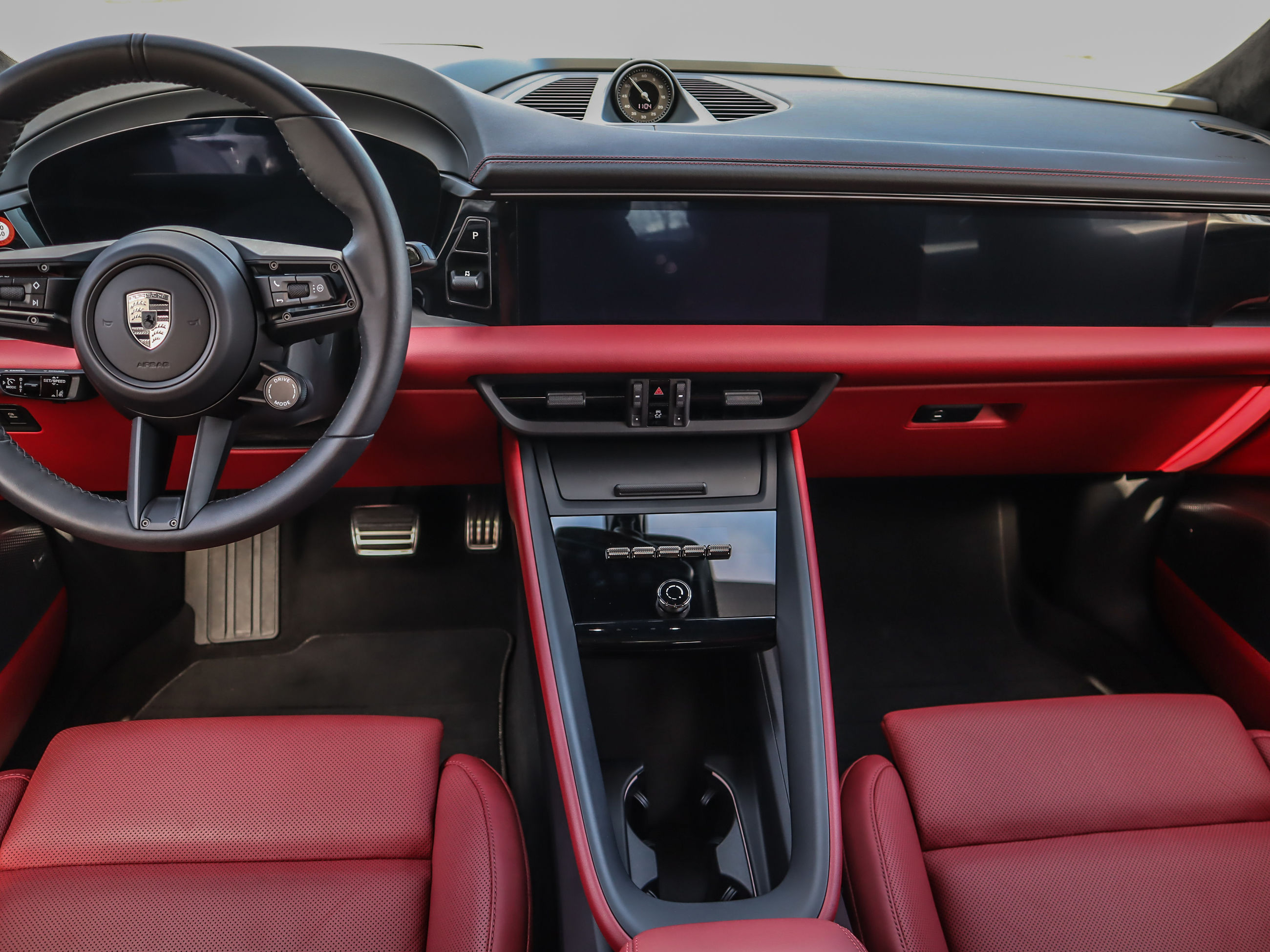 Porsche Macan  2024 à Vancouver, Colombie-Britannique