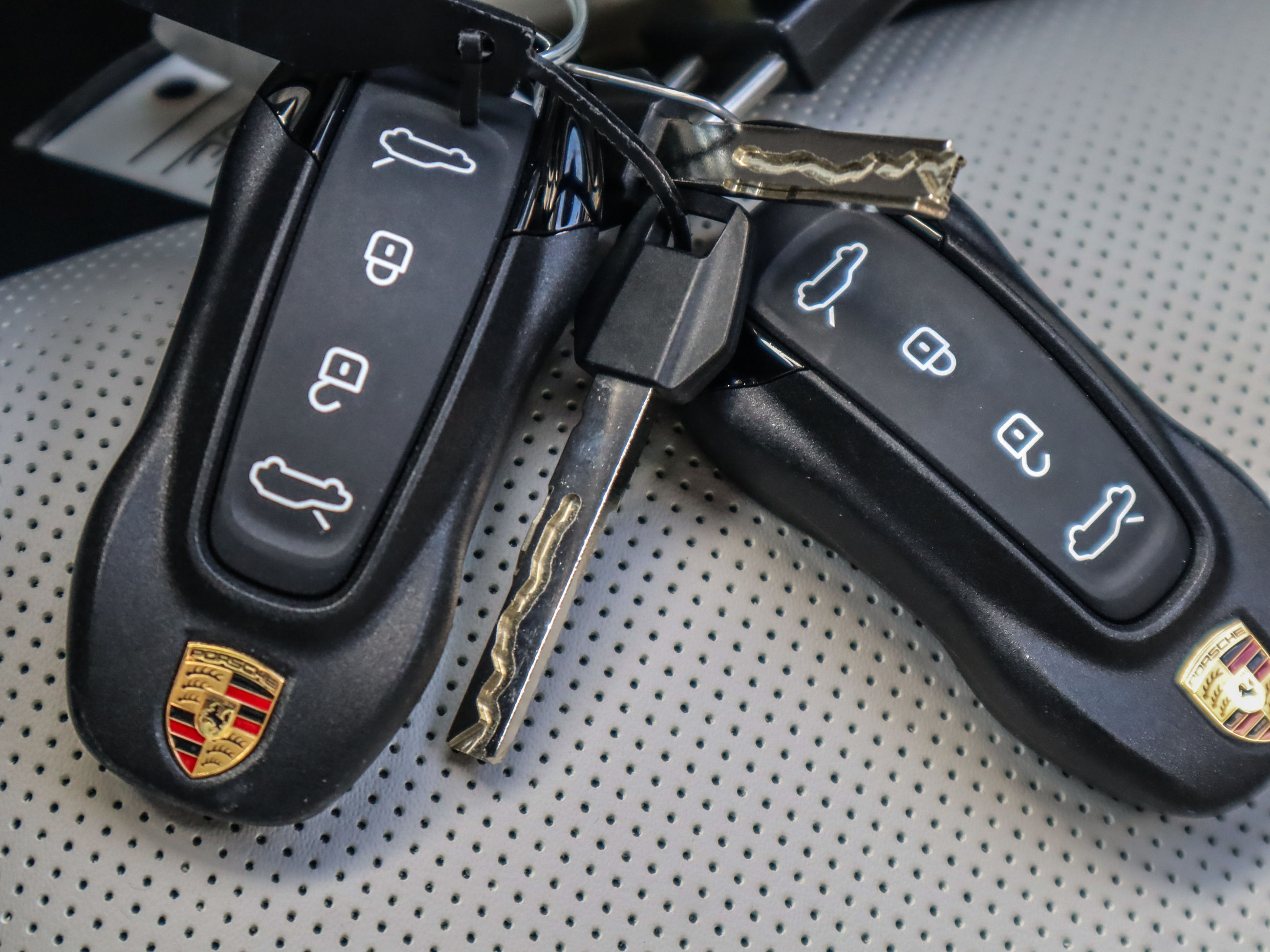 2024 Porsche Macan in Vancouver, British Columbia