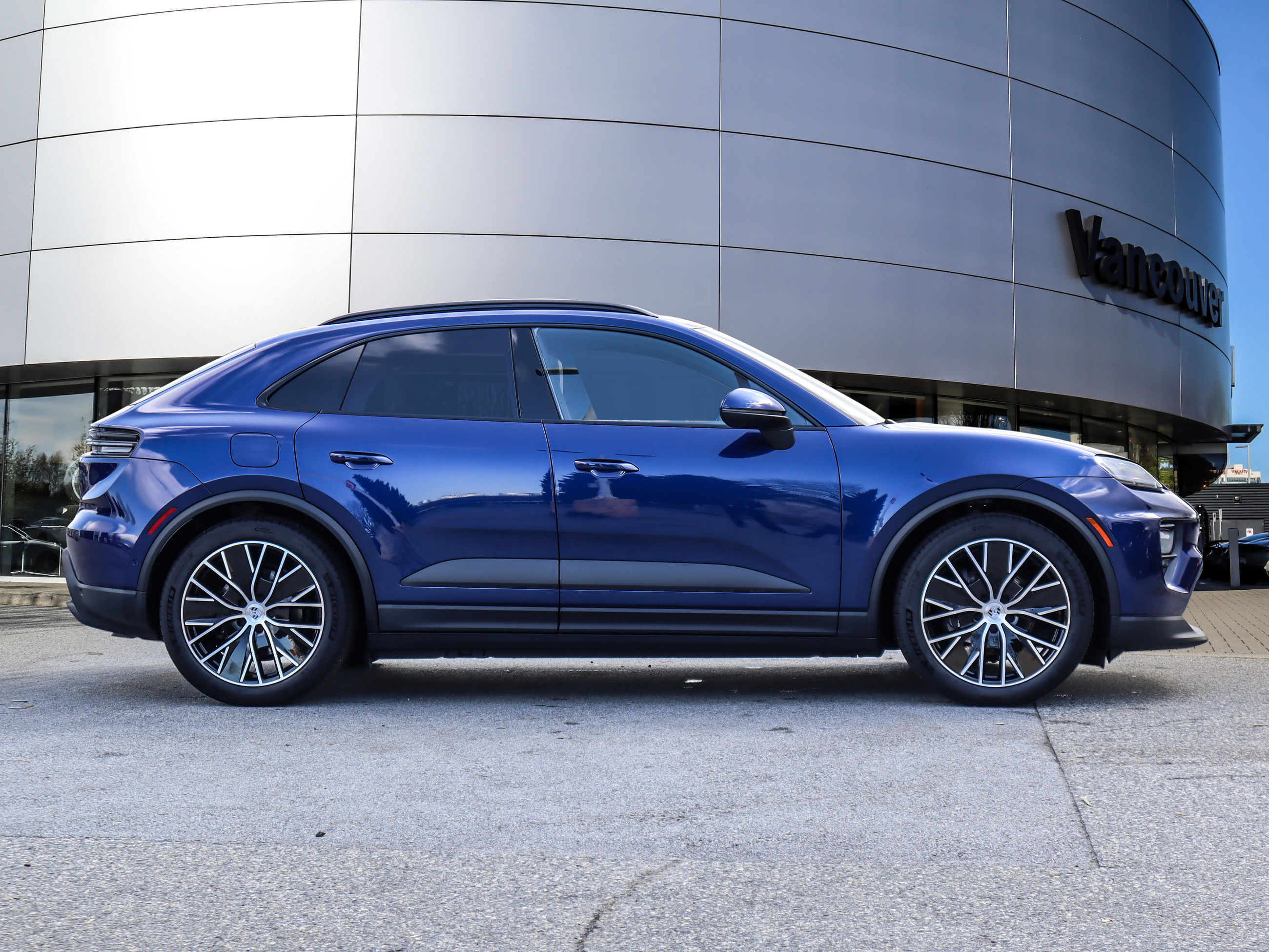 2024 Porsche Macan in Vancouver, British Columbia